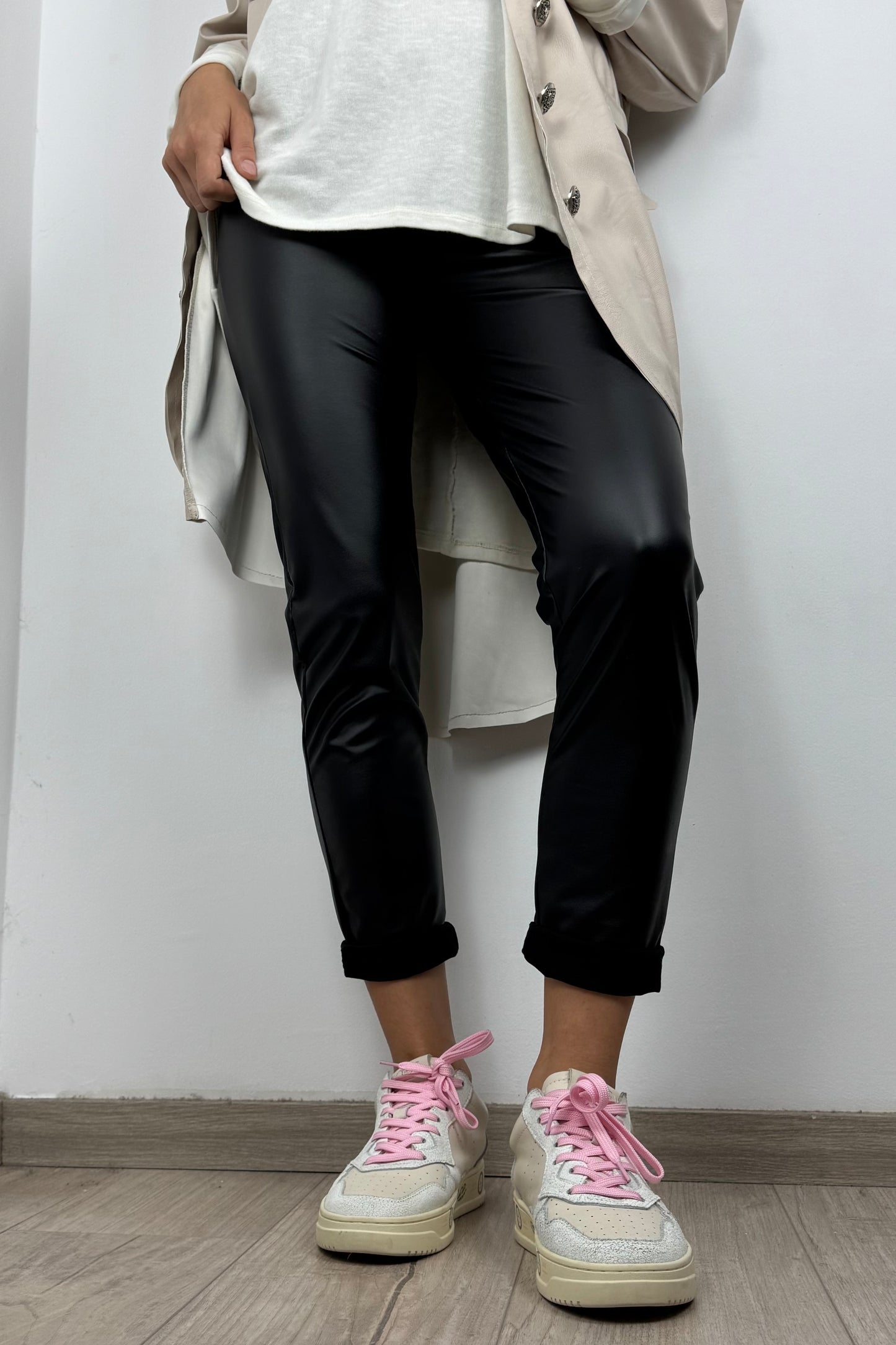 Stretch Leggings mit High-Waist Bund –Schwarz