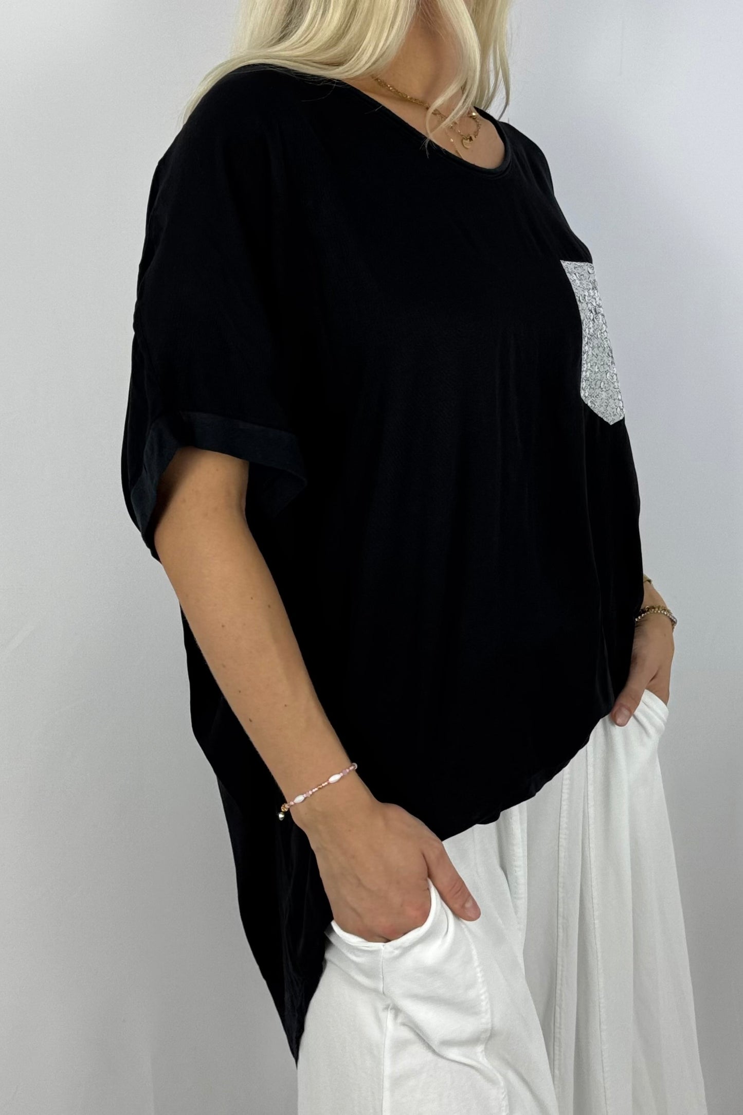Oversize Shirt mit Pailletten-Brusttasche-Schwarz