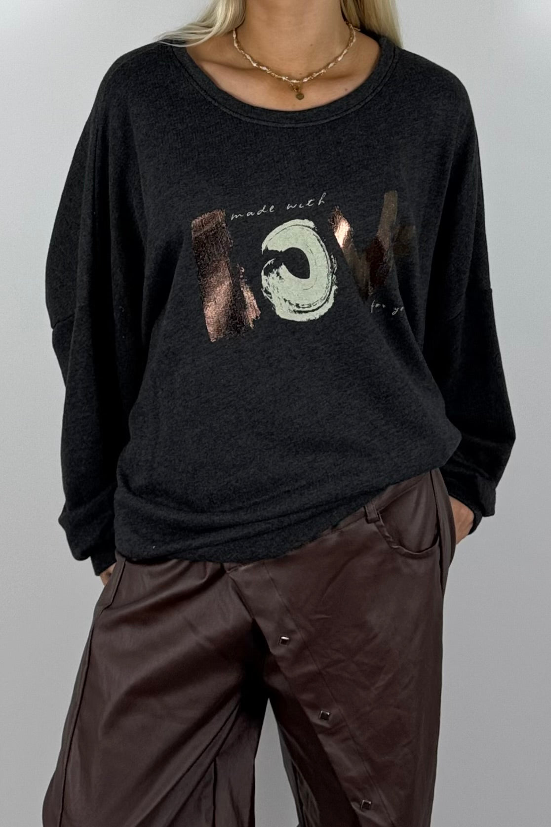 Damen Oversize Sweatshirt „LOVE“ – Schwarz