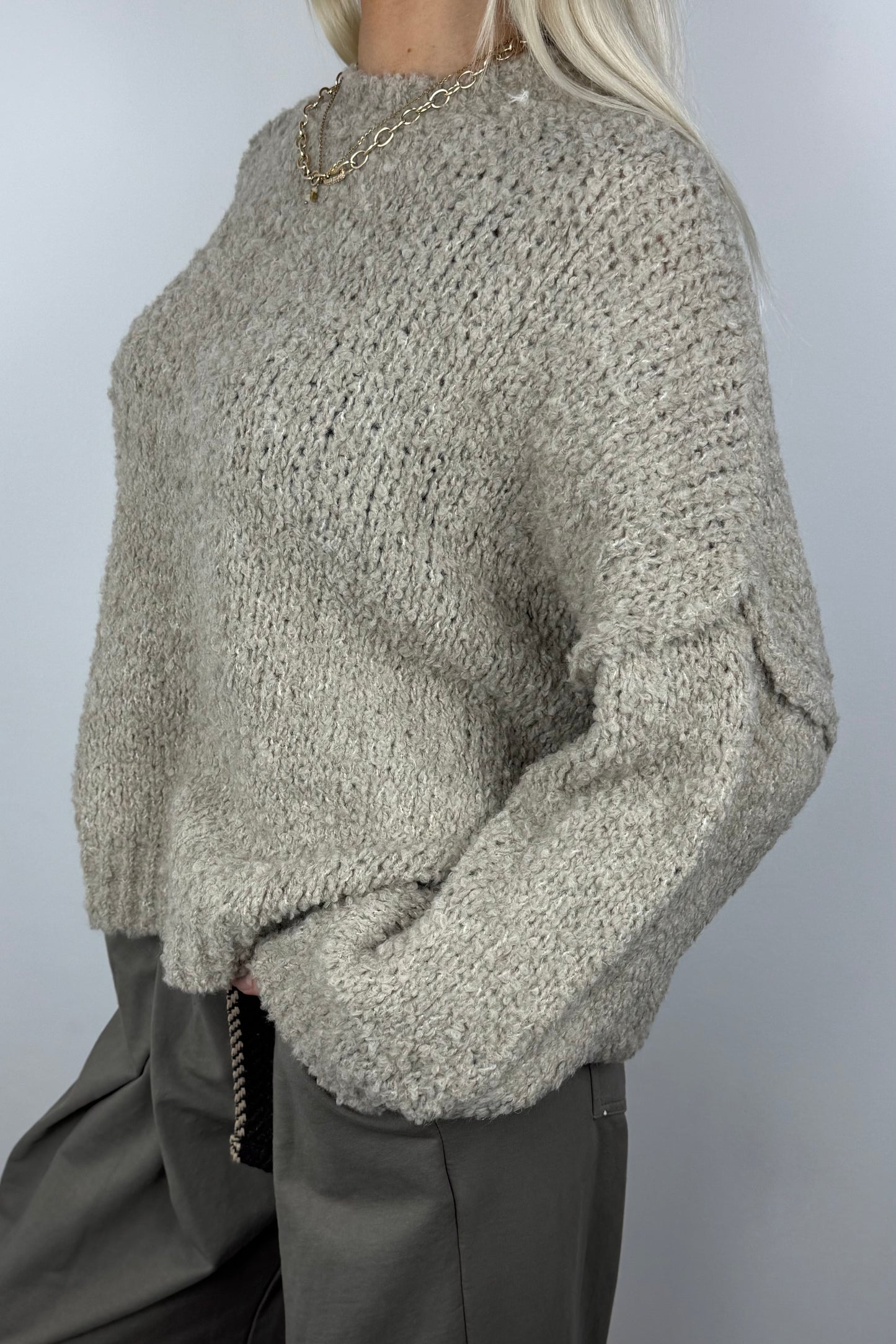 Kuscheliger Grobstrickpullover mit Stehkragen-Beige