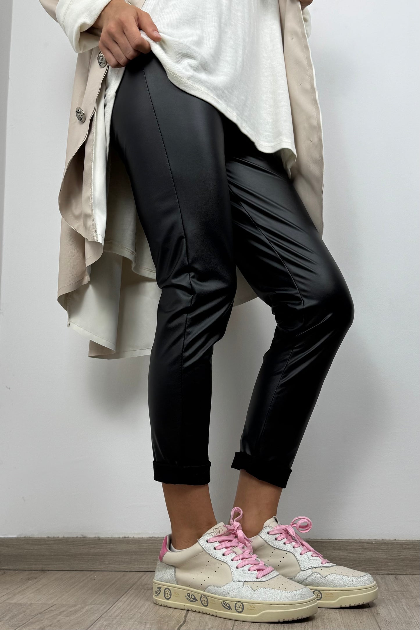 Stretch Leggings mit High-Waist Bund –Schwarz