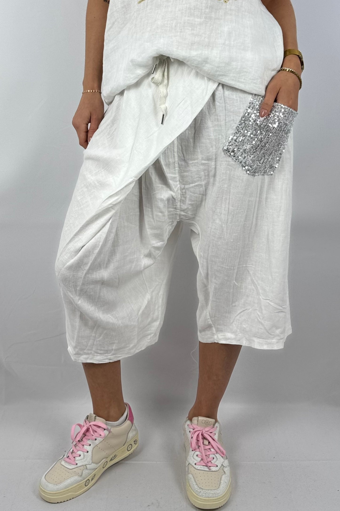 Leichte Wide-Leg-Hose mit Pailletten-Tasche-Weiß