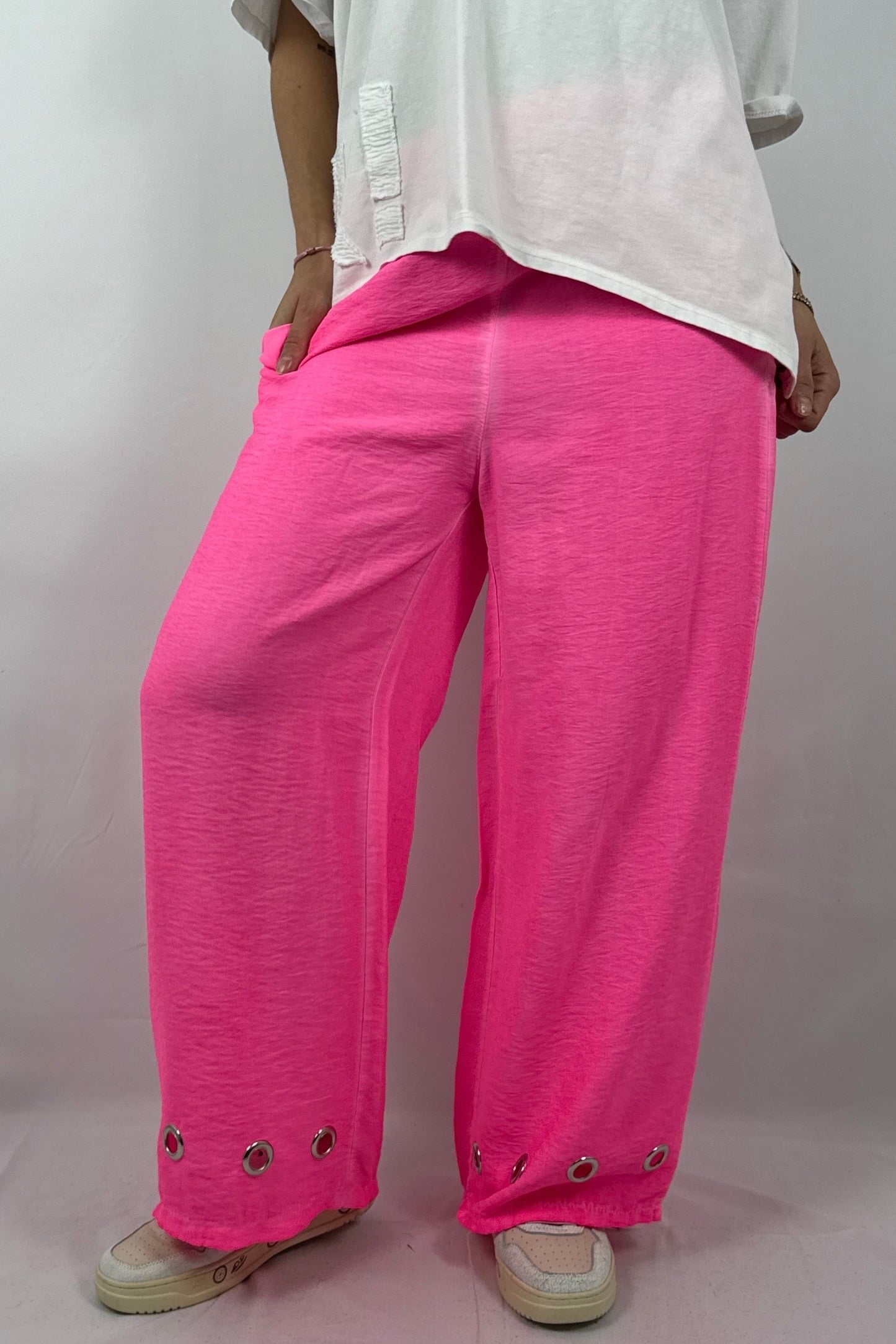 Damen Hose mit weitem Bein und Ösen Details - Neon pink