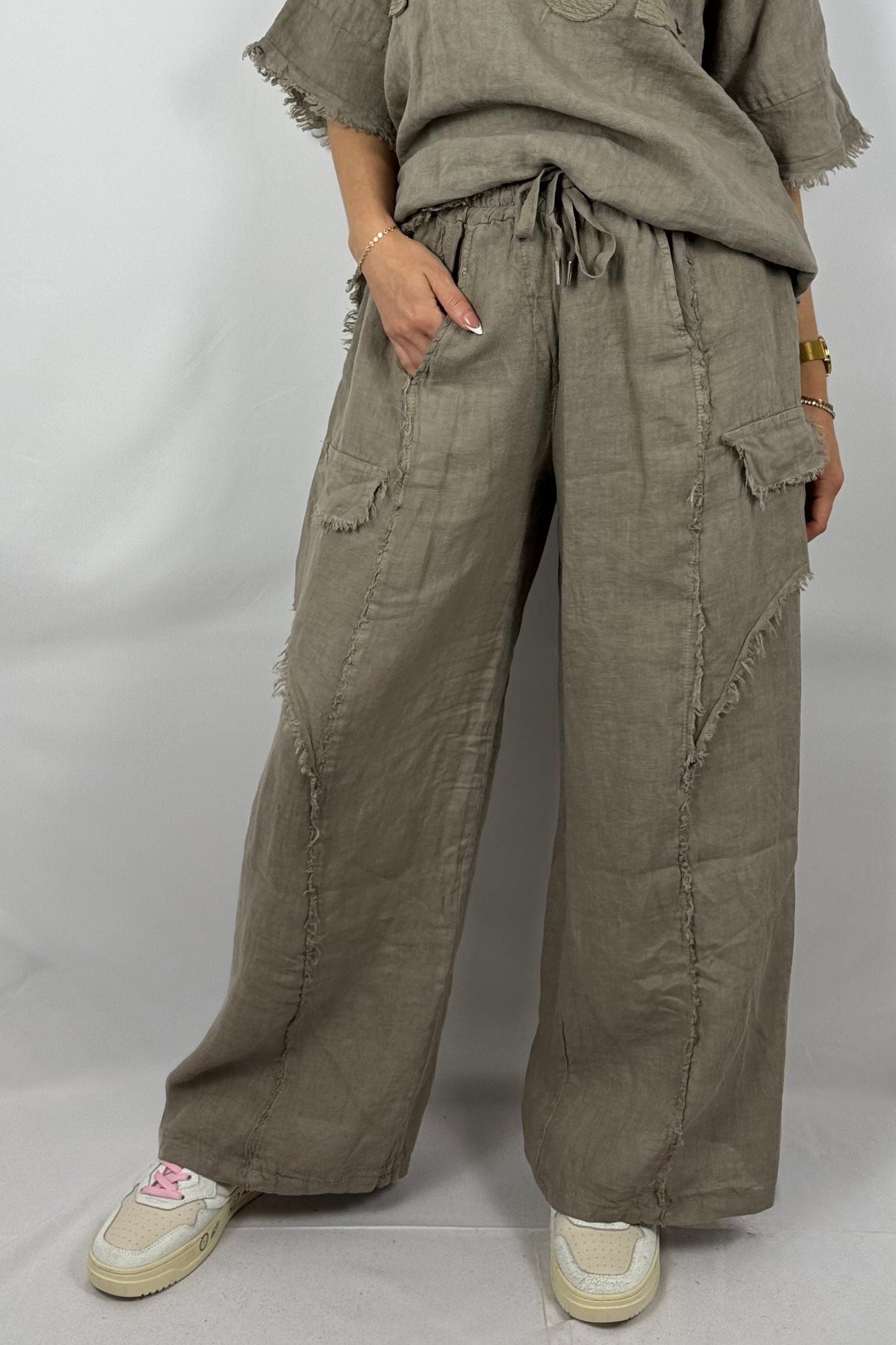 Leinenhose mit fransigen Details-Mud
