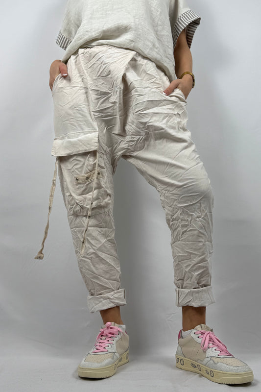 Cargo Hose mit Taschen & Knopfdetails-Beige