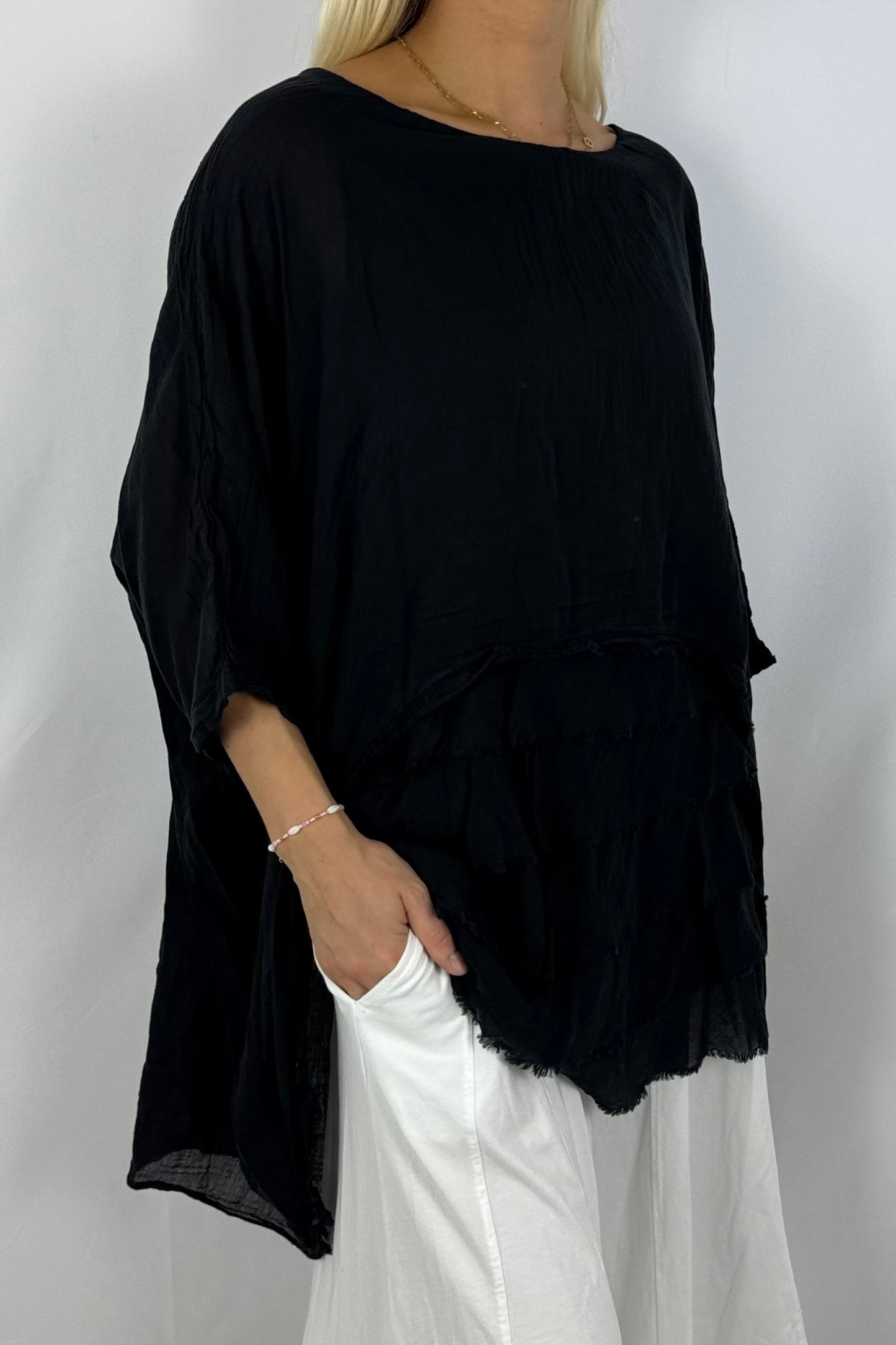 Oversize Baumwollshirt mit Volant-Rückseite-Schwarz