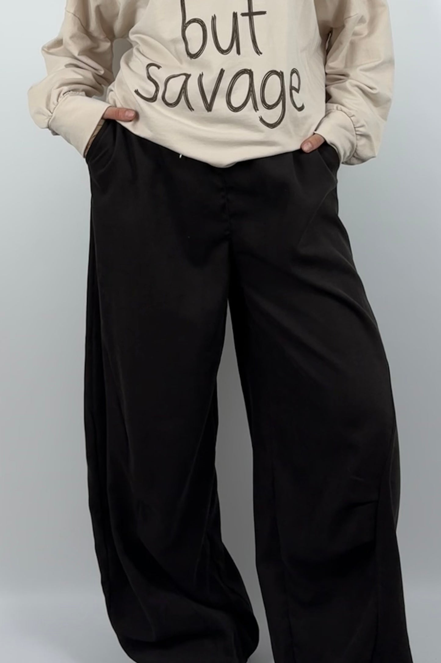 Lässige Baggy-Hose mit Leo-Bindeband – Schoko