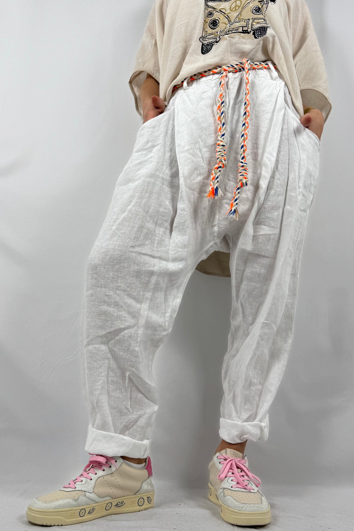 Damen Leinenhose mit Flechtgürtel-Weiß