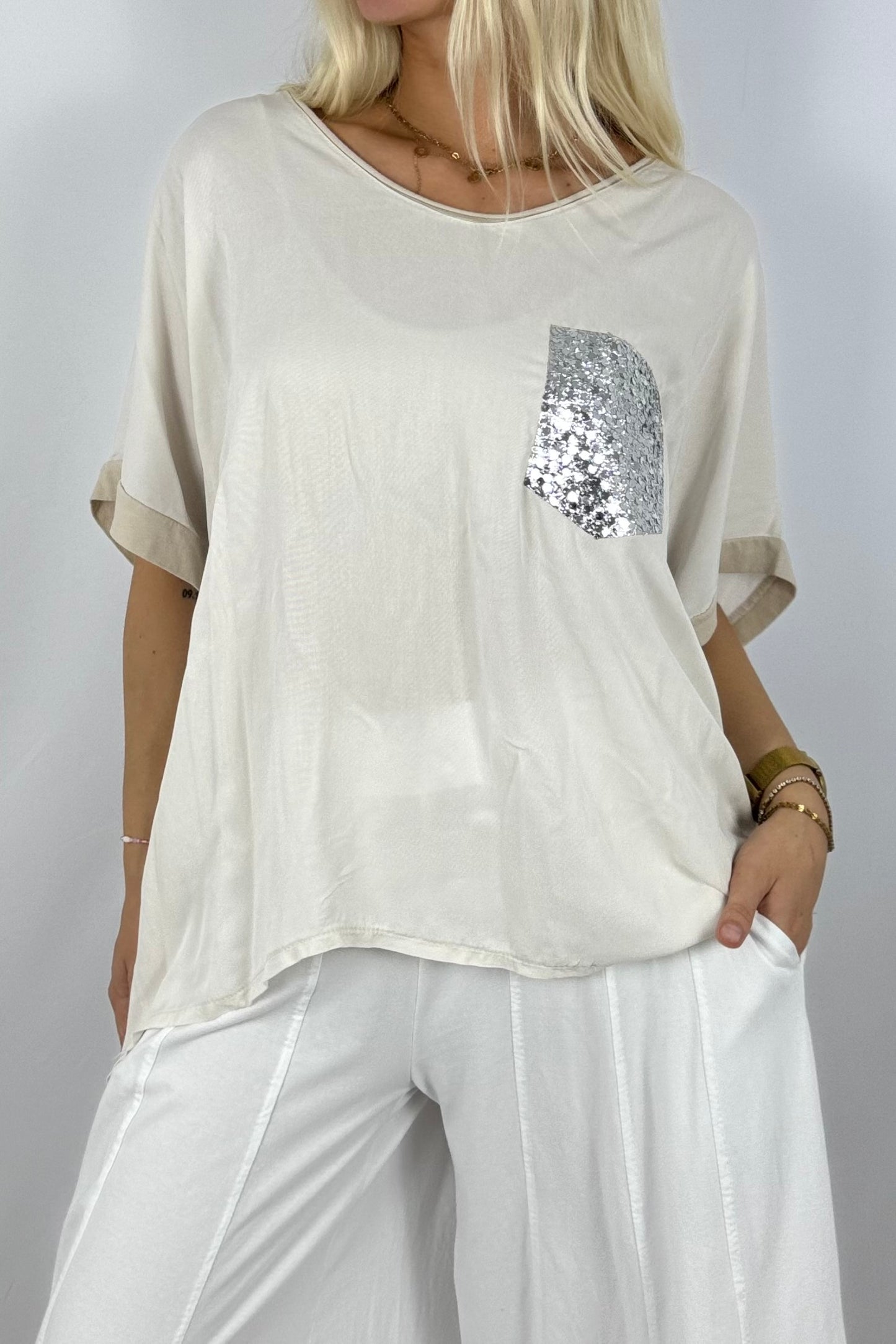 Oversize Shirt mit Pailletten-Brusttasche-Beige