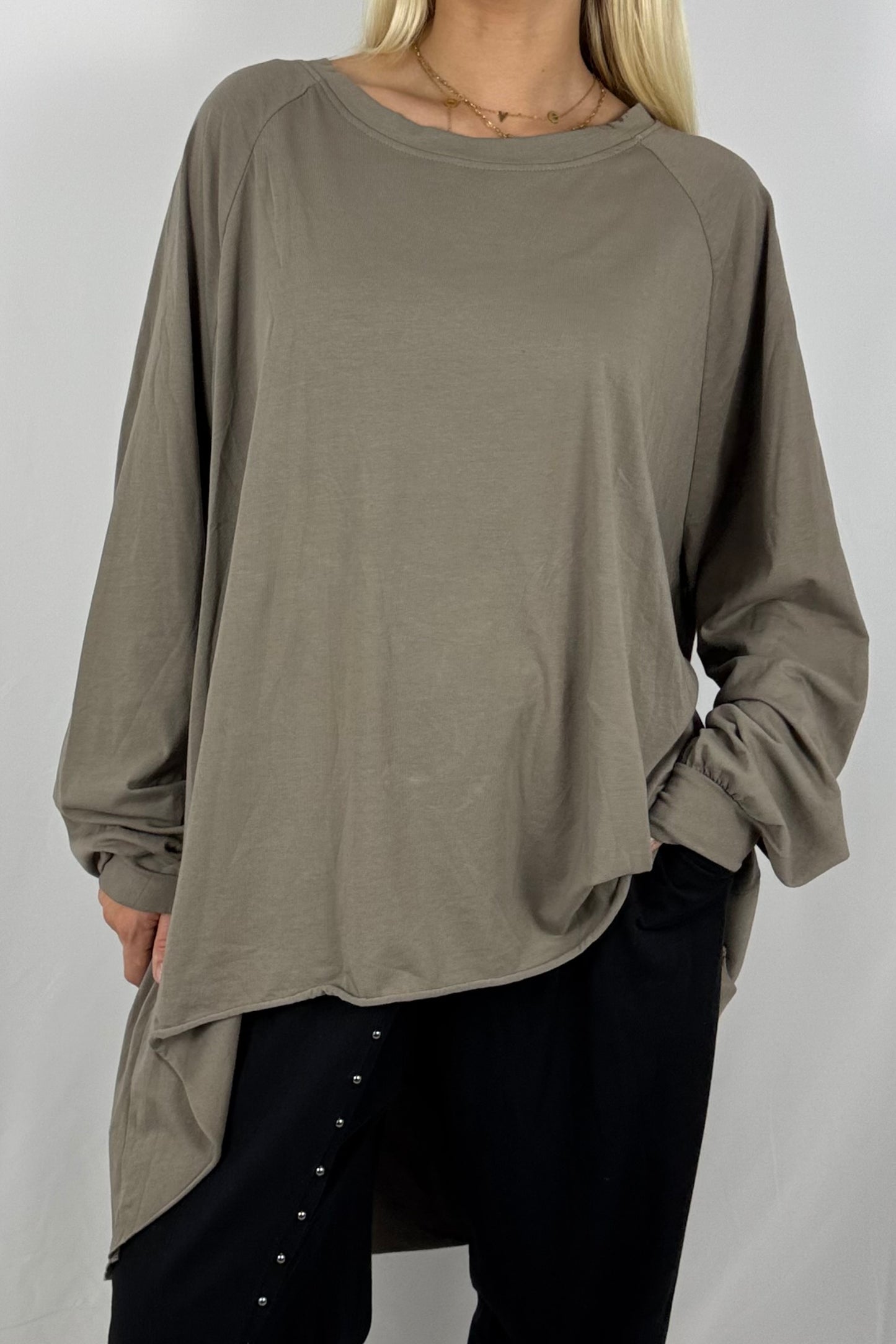 Oversize-Shirt „STYLE“ mit Leo-Print auf dem Rücken-Mud