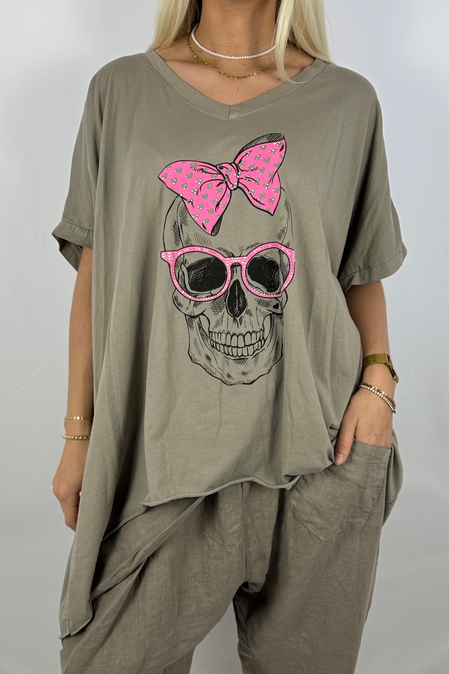 Oversize-Shirt mit Skull-Print & Neon-Details-Mud