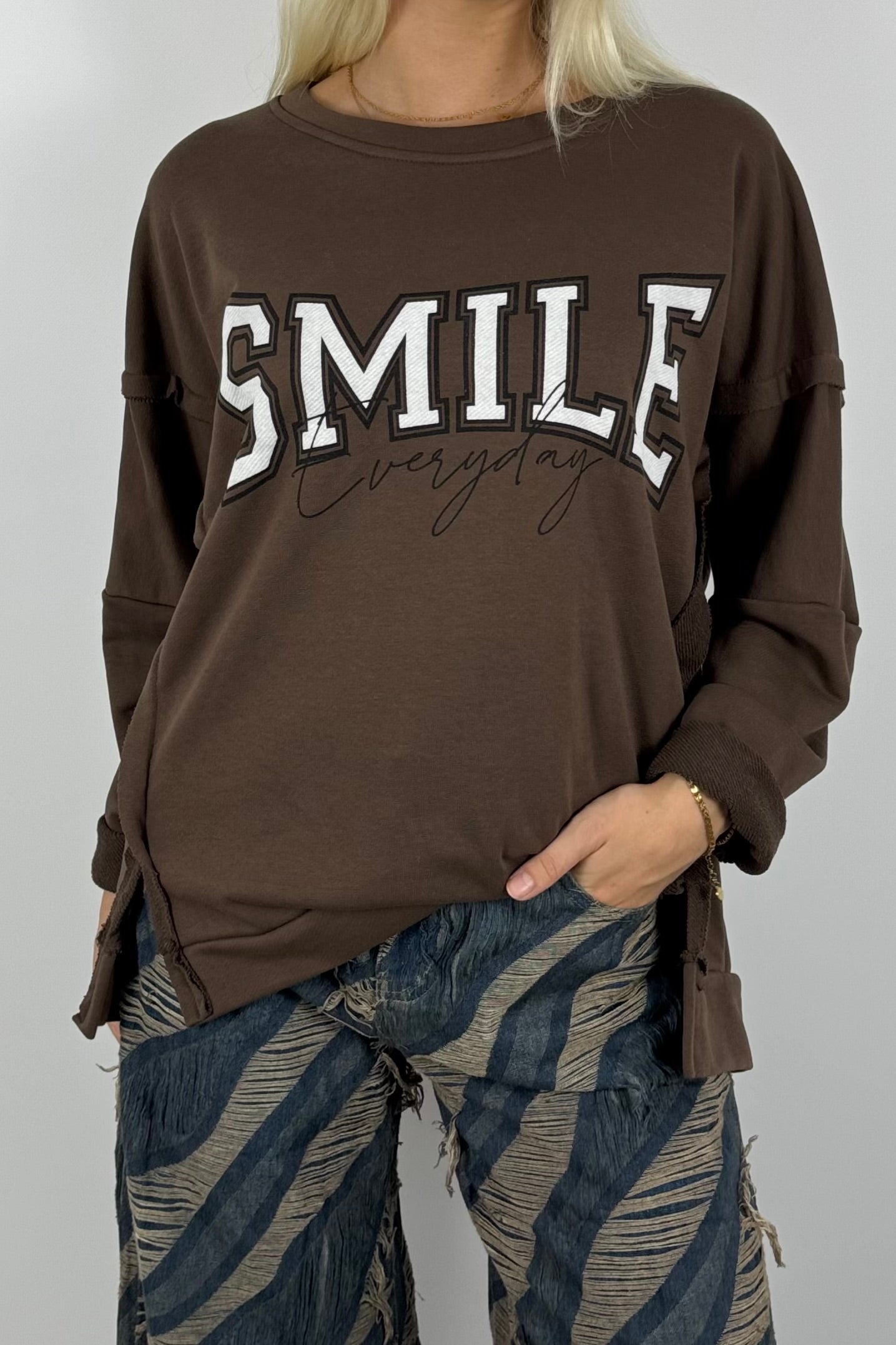 Damen Oversize Sweatshirt „SMILE Everyday“ –Schoko