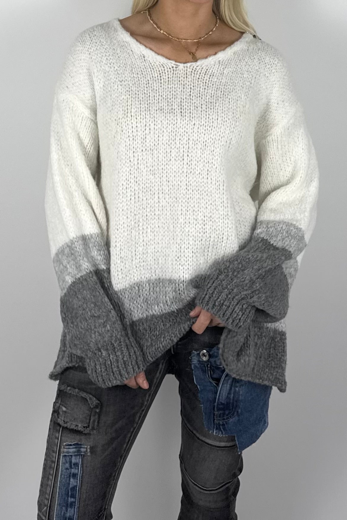 Damen Oversize Strickpullover mit V-Ausschnitt – Weiß