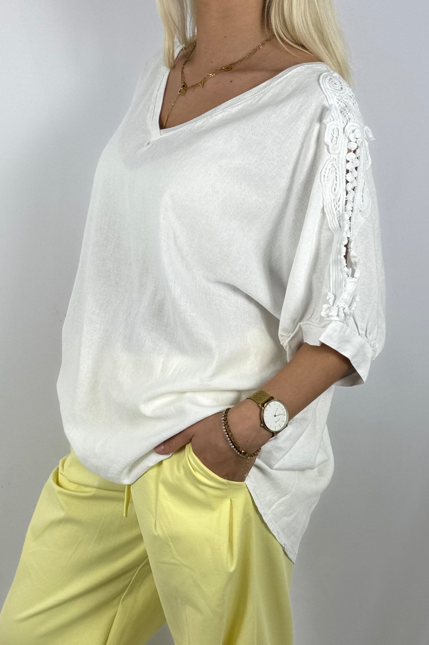 Leinen-Viscose Shirt mit Häkelspitze – luftig & feminin-Weiß