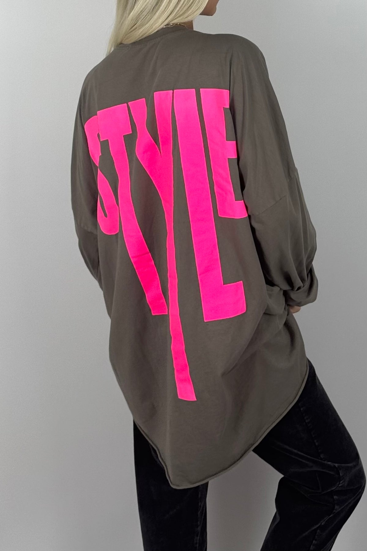 Damen Oversize Shirt mit STYLE-Print – Mud