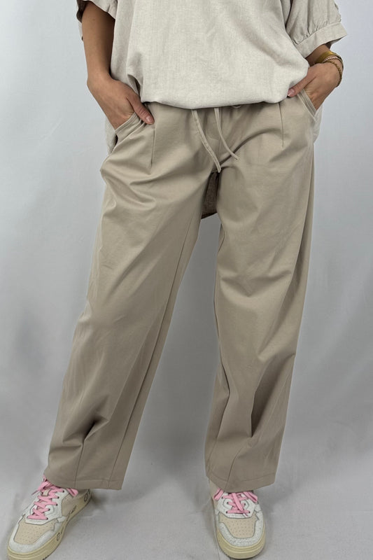 Paperbag-Hose in Rosa – Komfort trifft Eleganz-Beige
