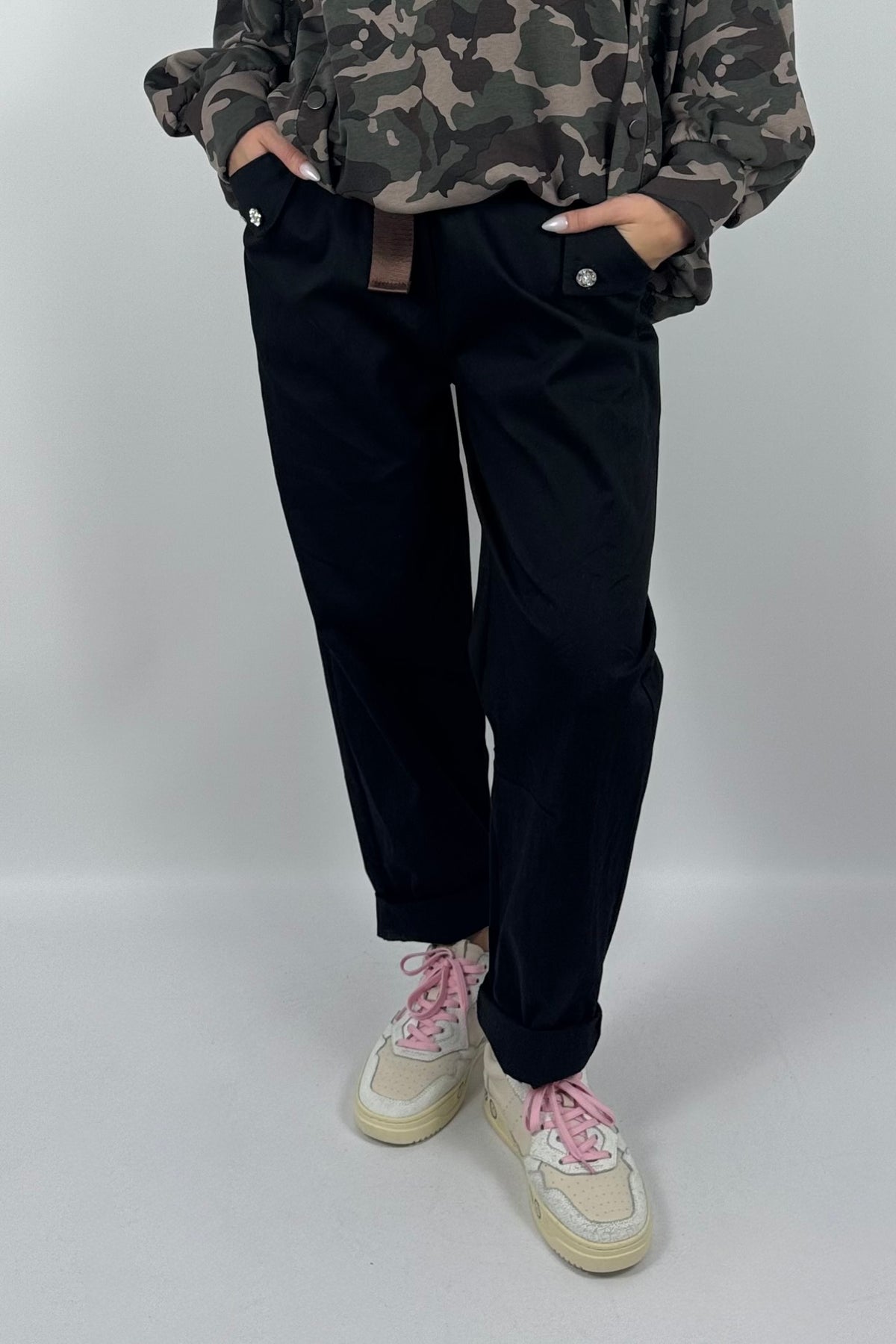 Modische Damen Balloonhose mit Gürtel – Schwarz
