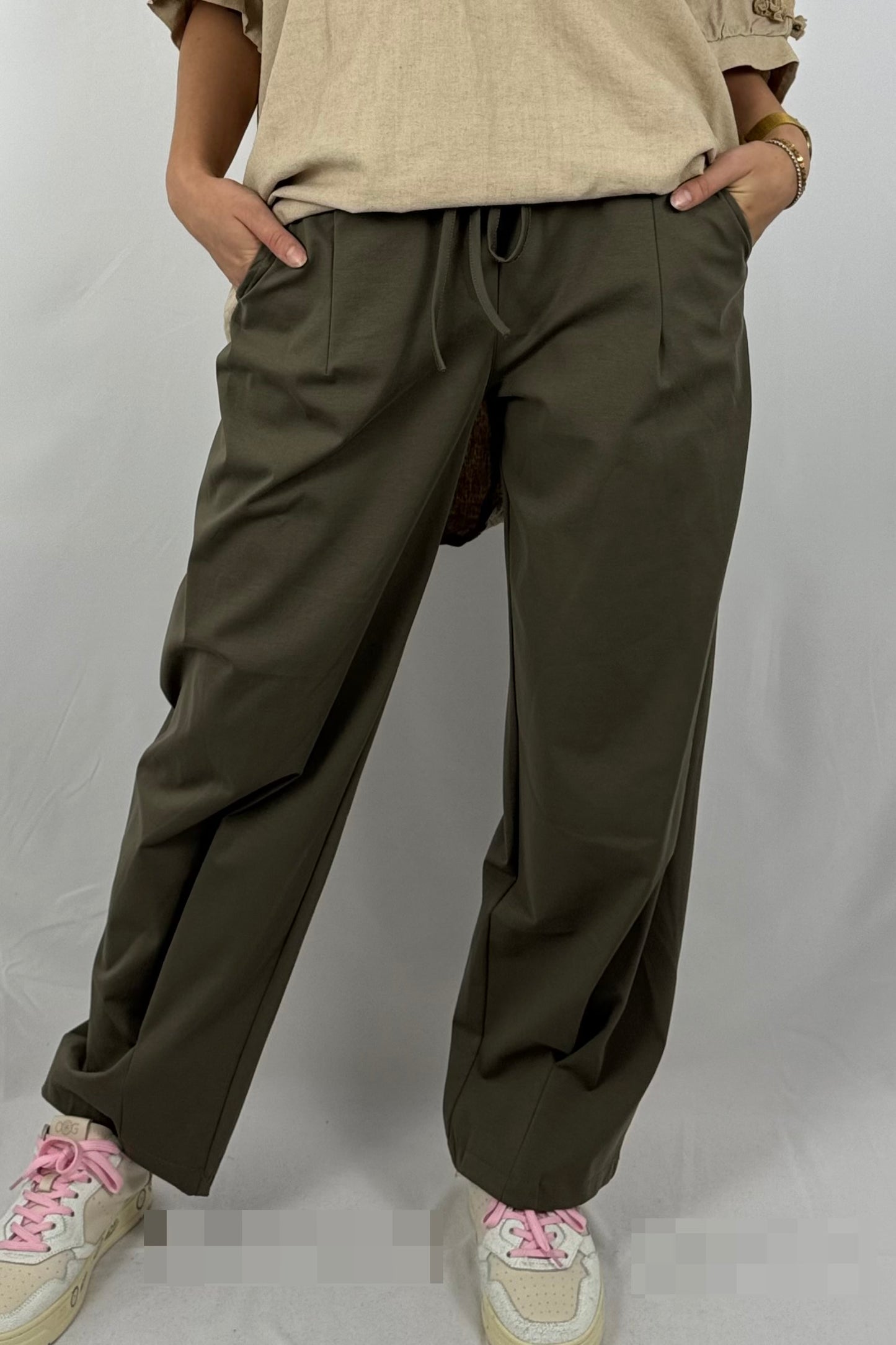 Paperbag-Hose in Rosa – Komfort trifft Eleganz-Khaki