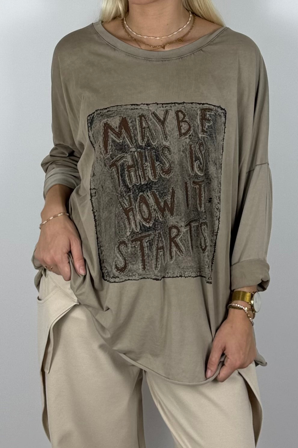 Damen Oversize Shirt „Maybe This Is How It Starts“ – Mud
