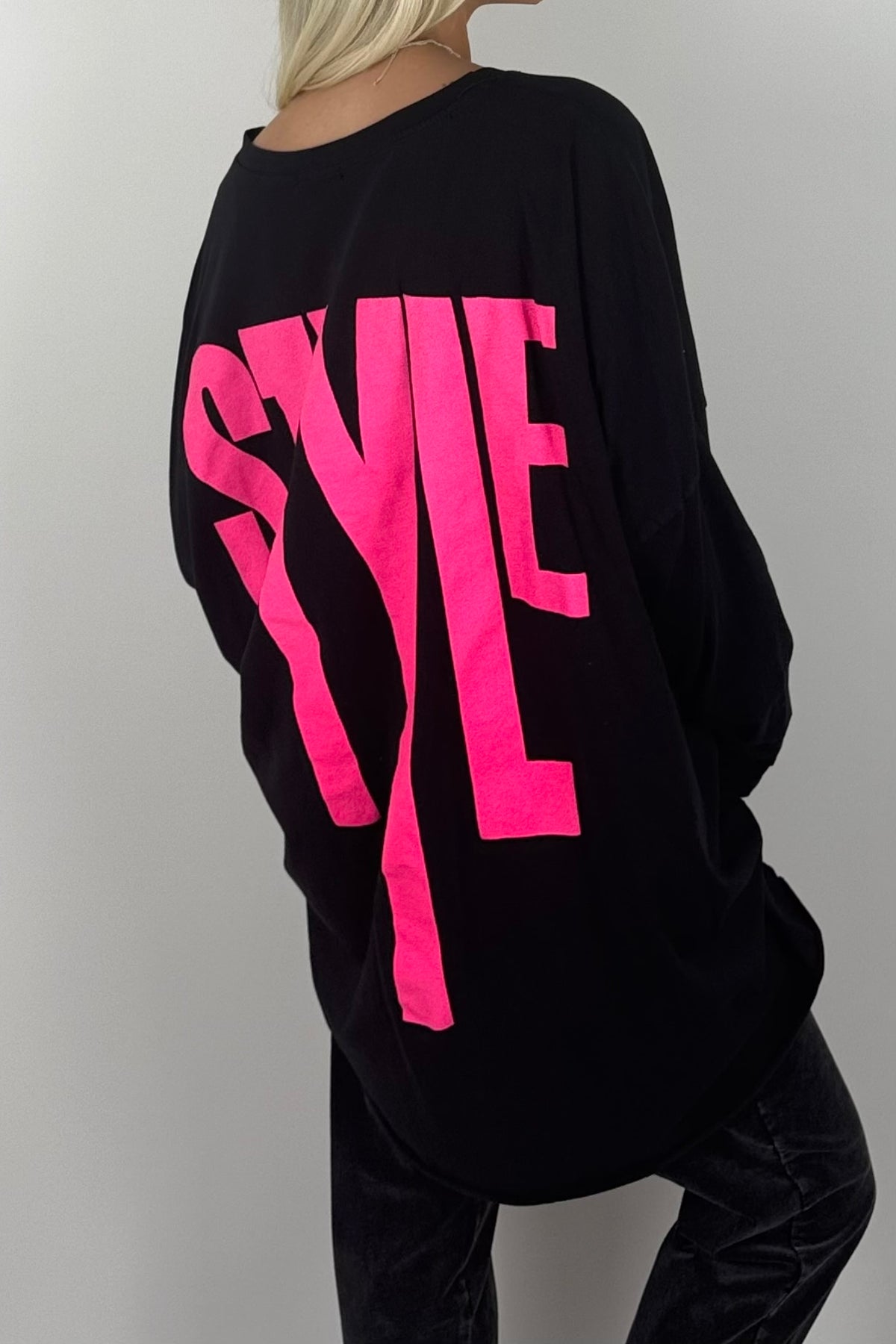 Damen Oversize Shirt mit STYLE-Print – Schwarz