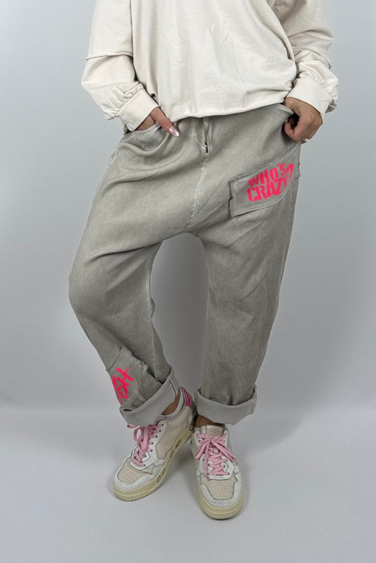 Damen Baggy-Hose mit Statement-Print-Mud