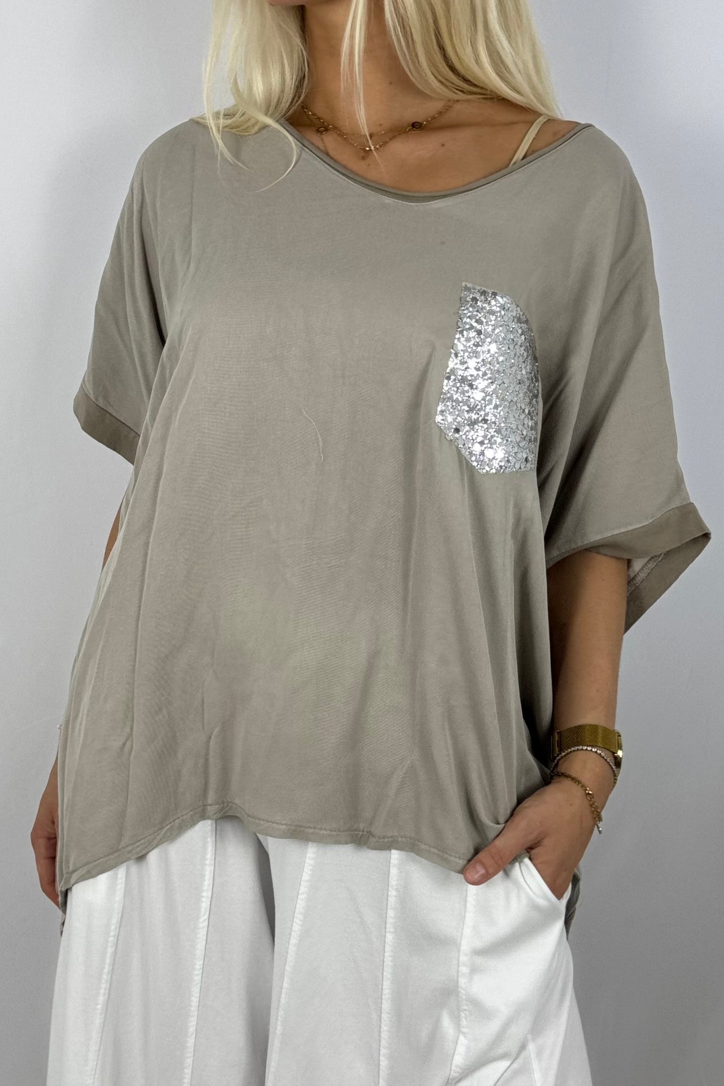 Oversize Shirt mit Pailletten-Brusttasche-Mud