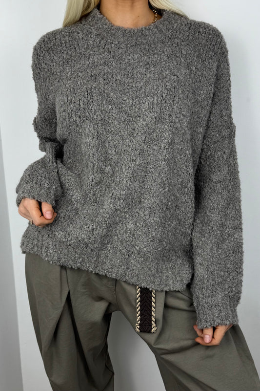 Kuscheliger Grobstrickpullover mit Stehkragen-Grau