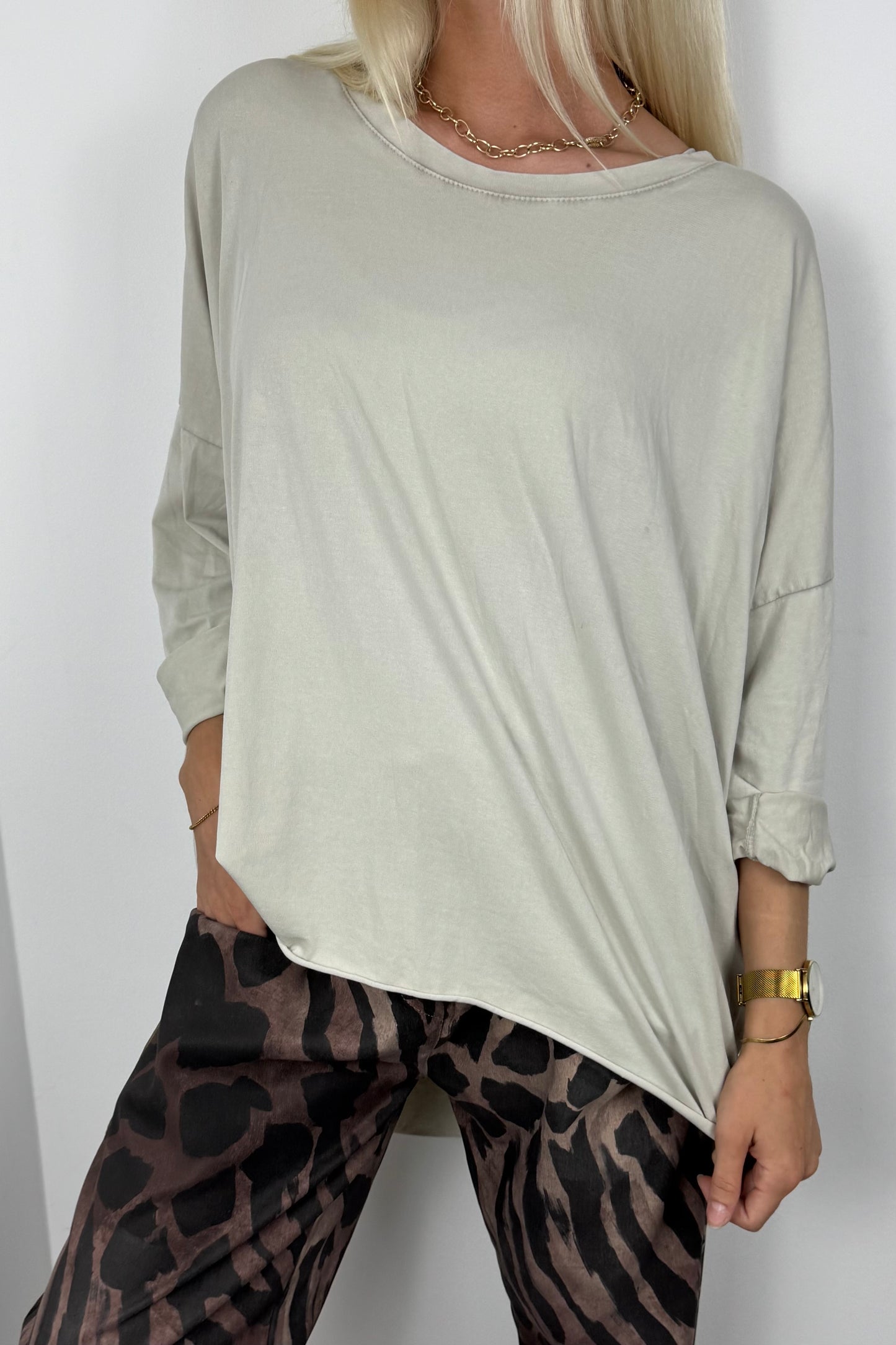 Oversize Damen Shirt mit weitem Schnitt