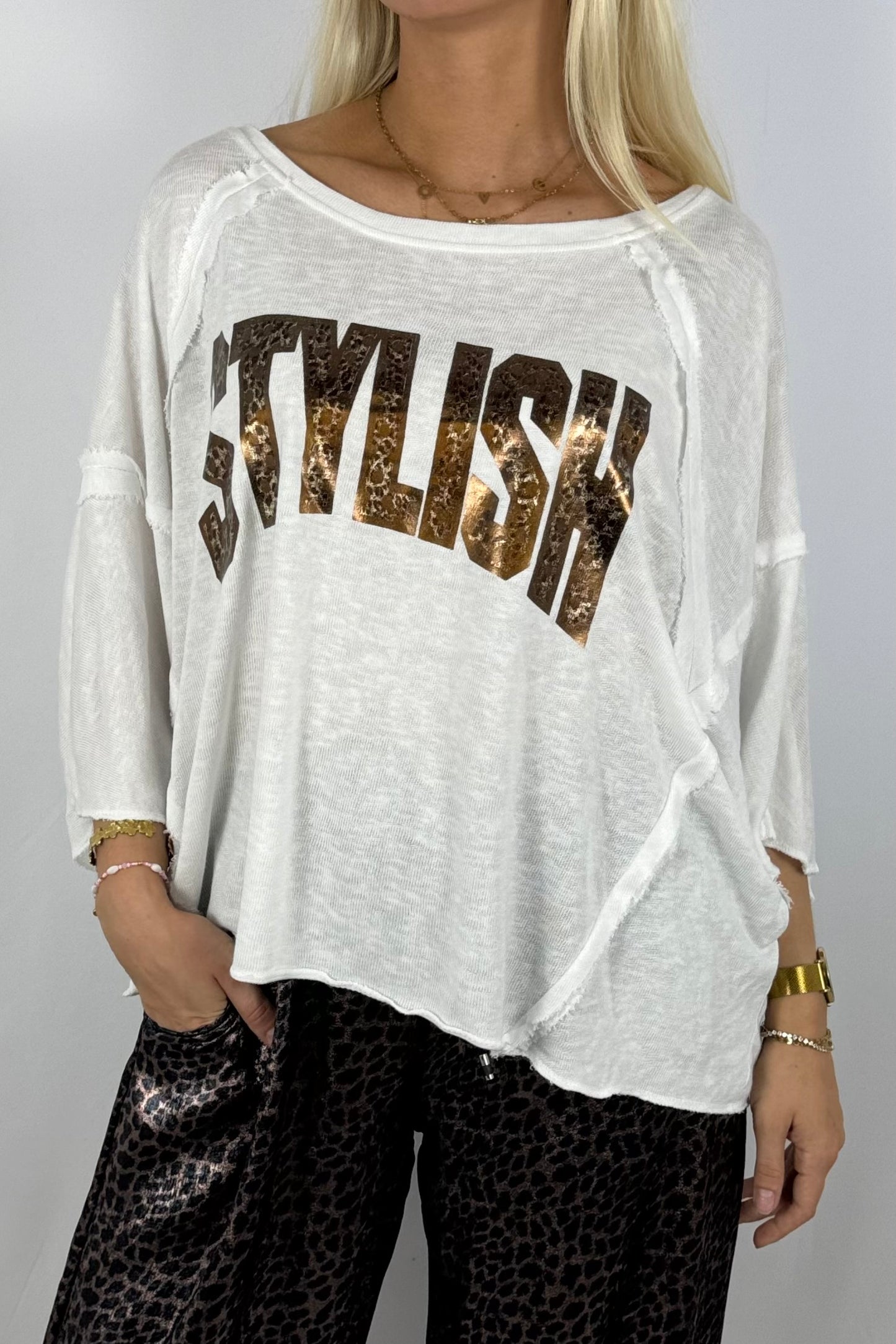 Oversize Shirt „STYLISH“ – Weiß