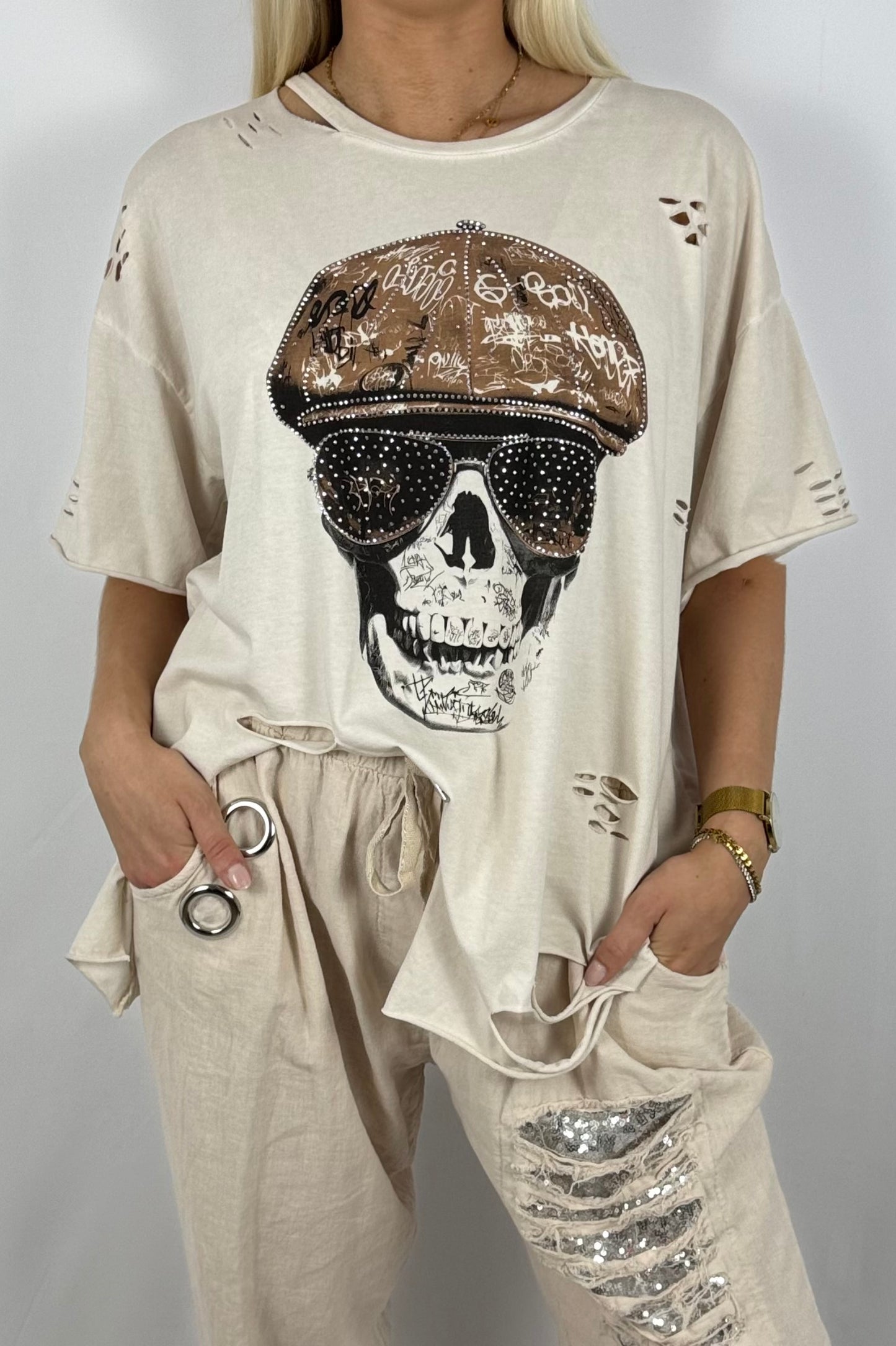 Oversize Shirt mit Skull-Print & Destroyed-Look-Beige