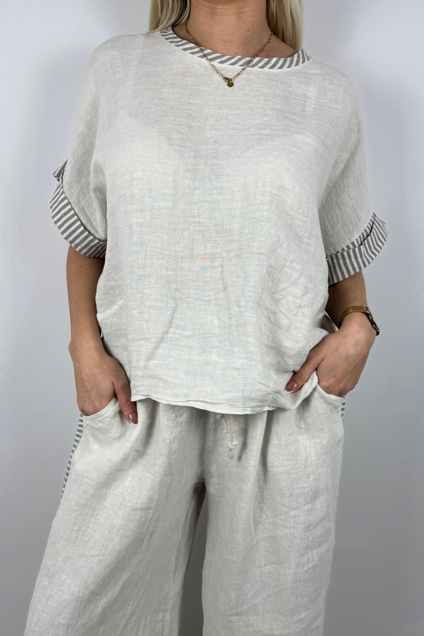 Leinen Shirt mit Streifen Detail-Beige