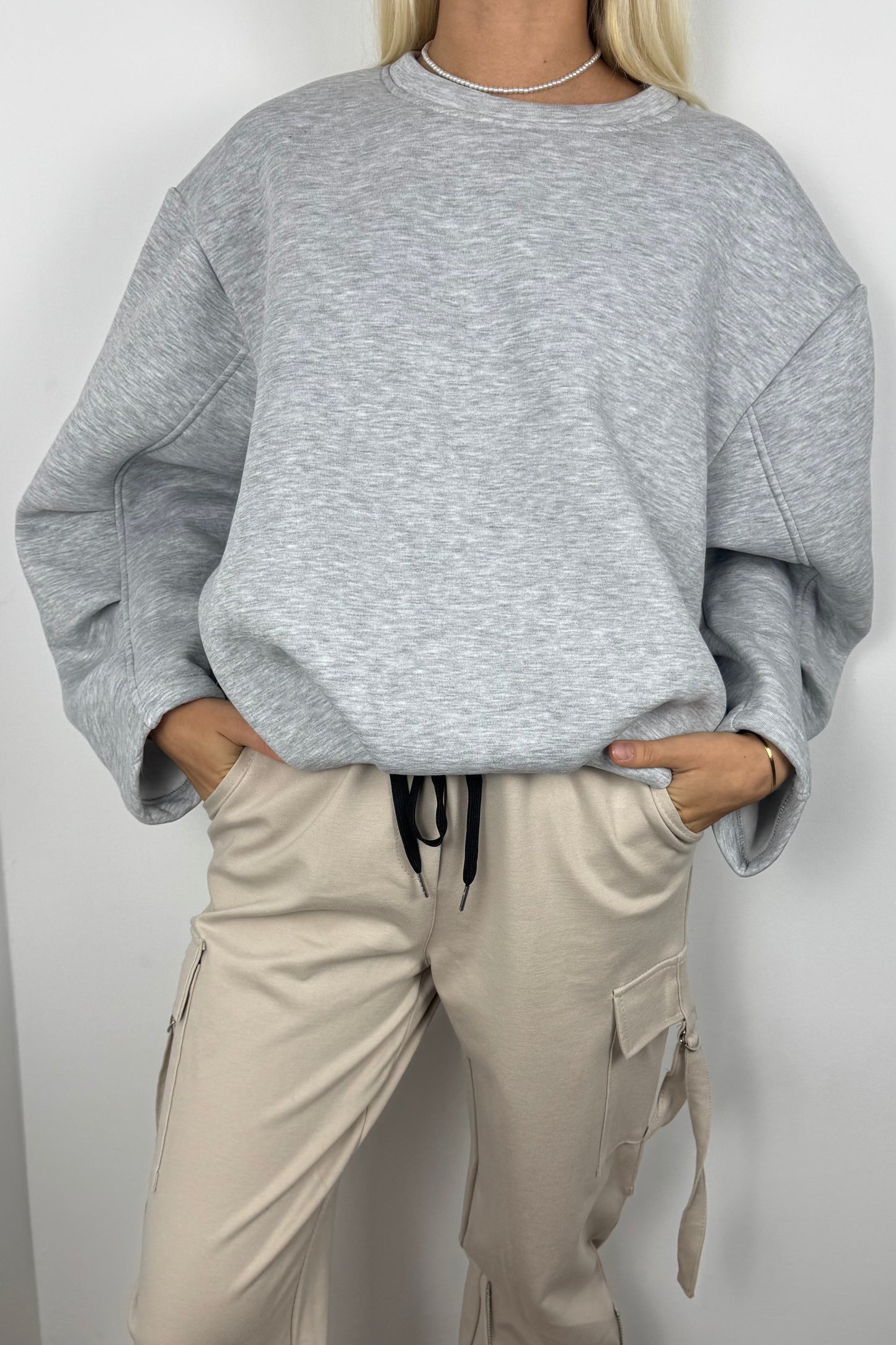 Damen Oversize Sweatshirt mit Rundhalsausschnitt –Hell Grau