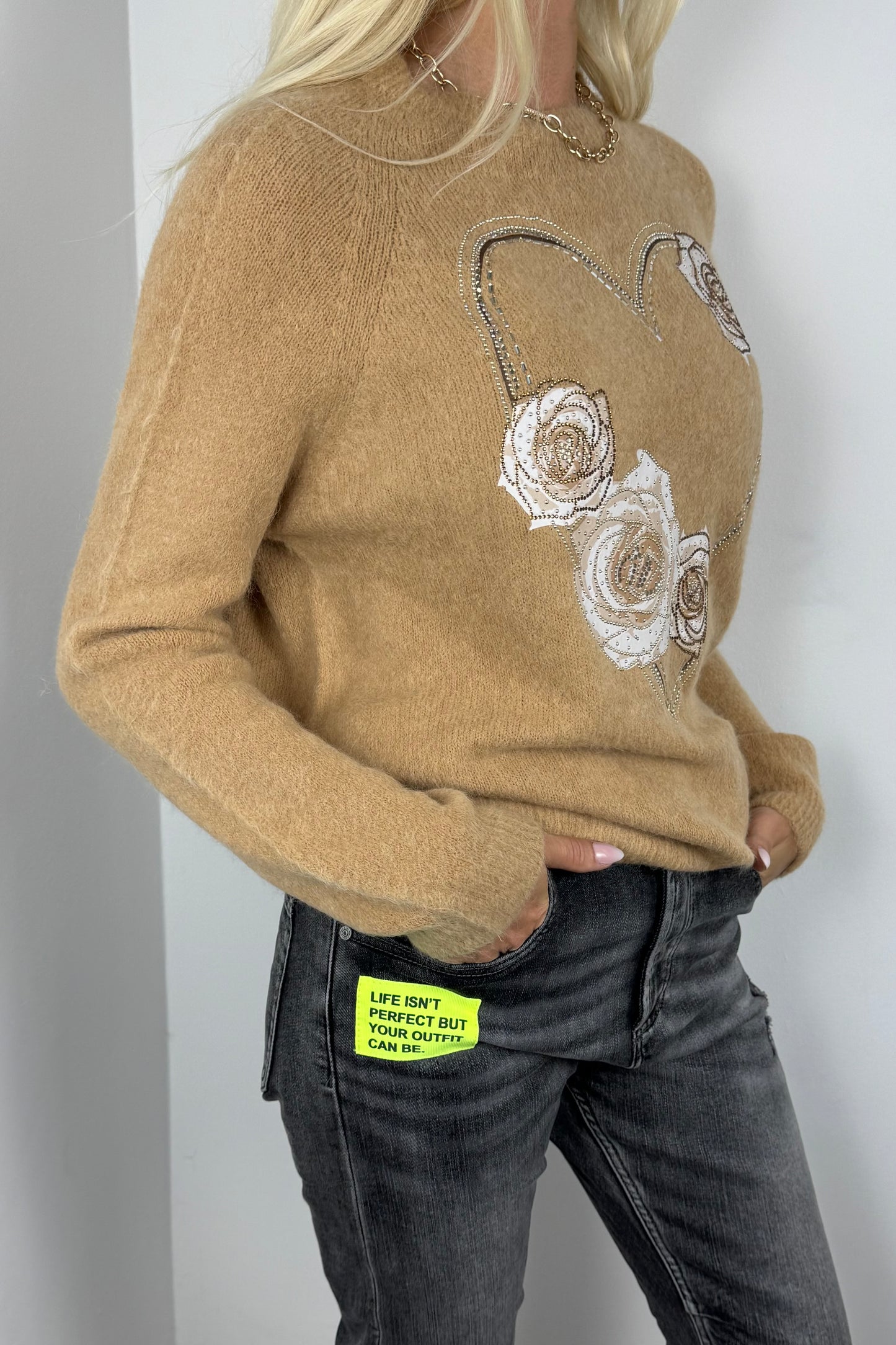 Pullover mit Herz- und Rosen-Design-Cammel