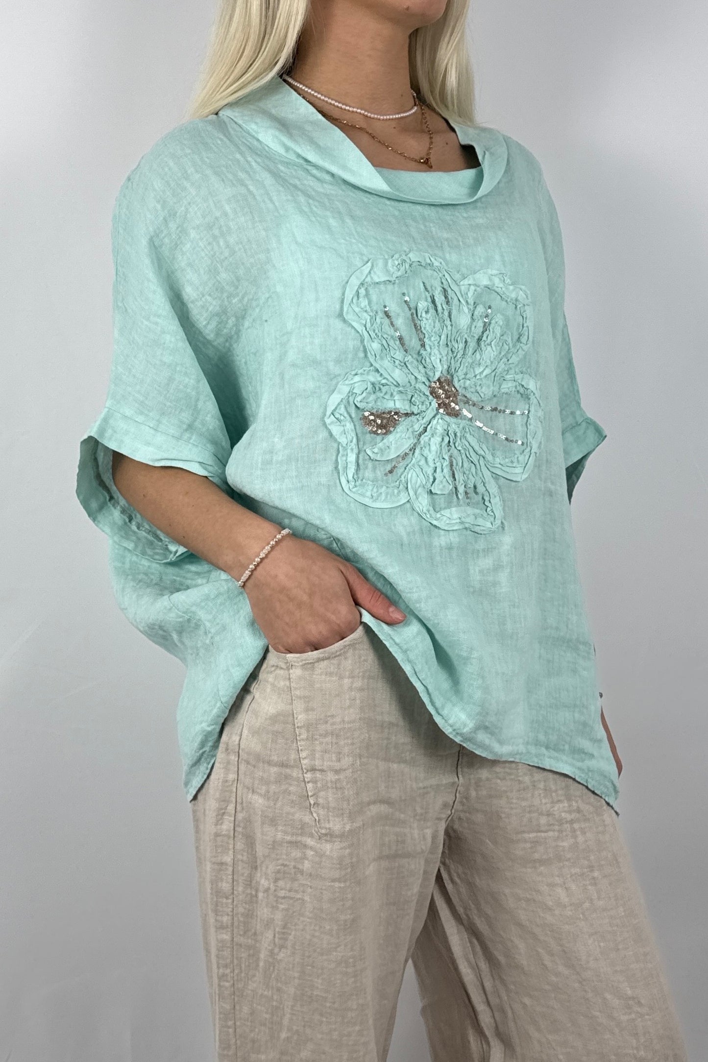 Leinen Shirt mit Blumen-Applikation – Lässiger Look-Mint