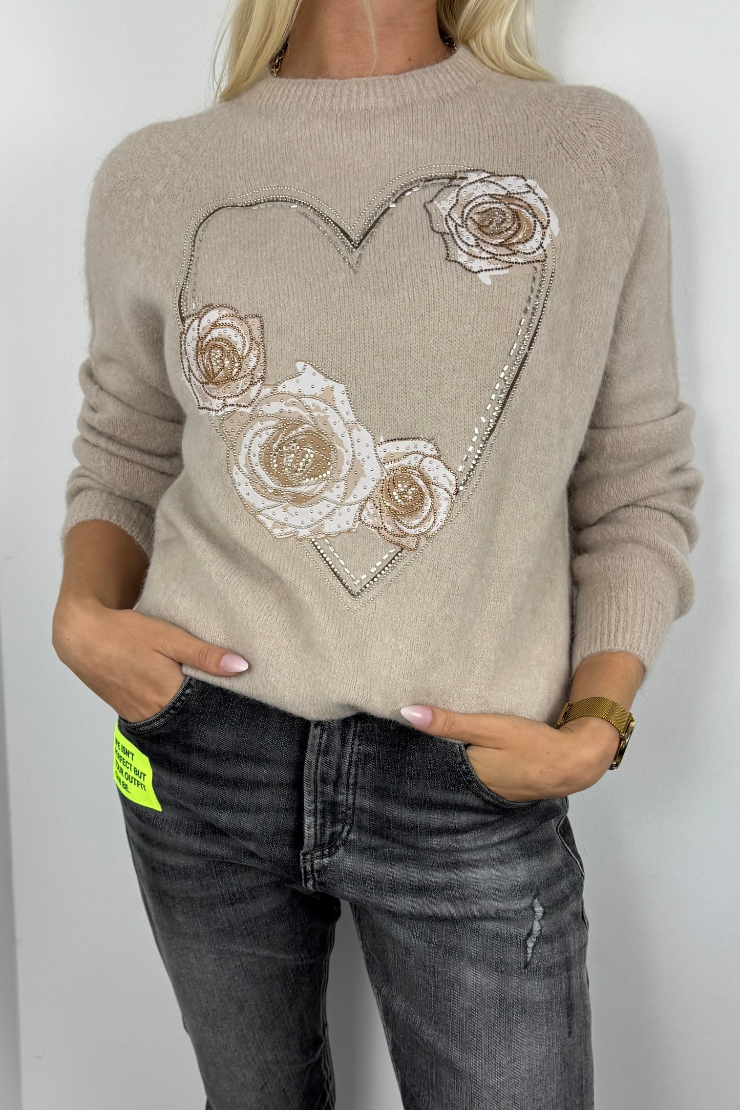 Pullover mit Herz- und Rosen-Design-Beige