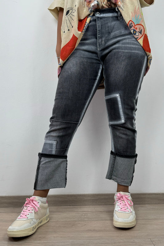 Harem-Jeans mit tiefem Schritt und Kontrastwaschung