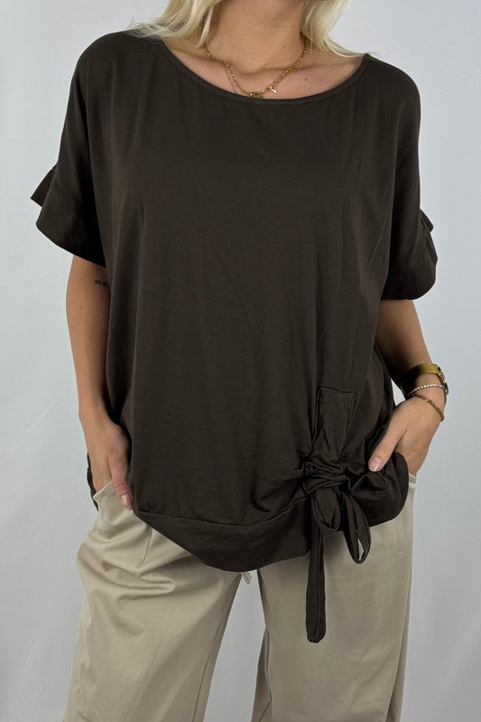 Shirt mit Raffdetail & Zierschnürung – lässig und modern-Schoko