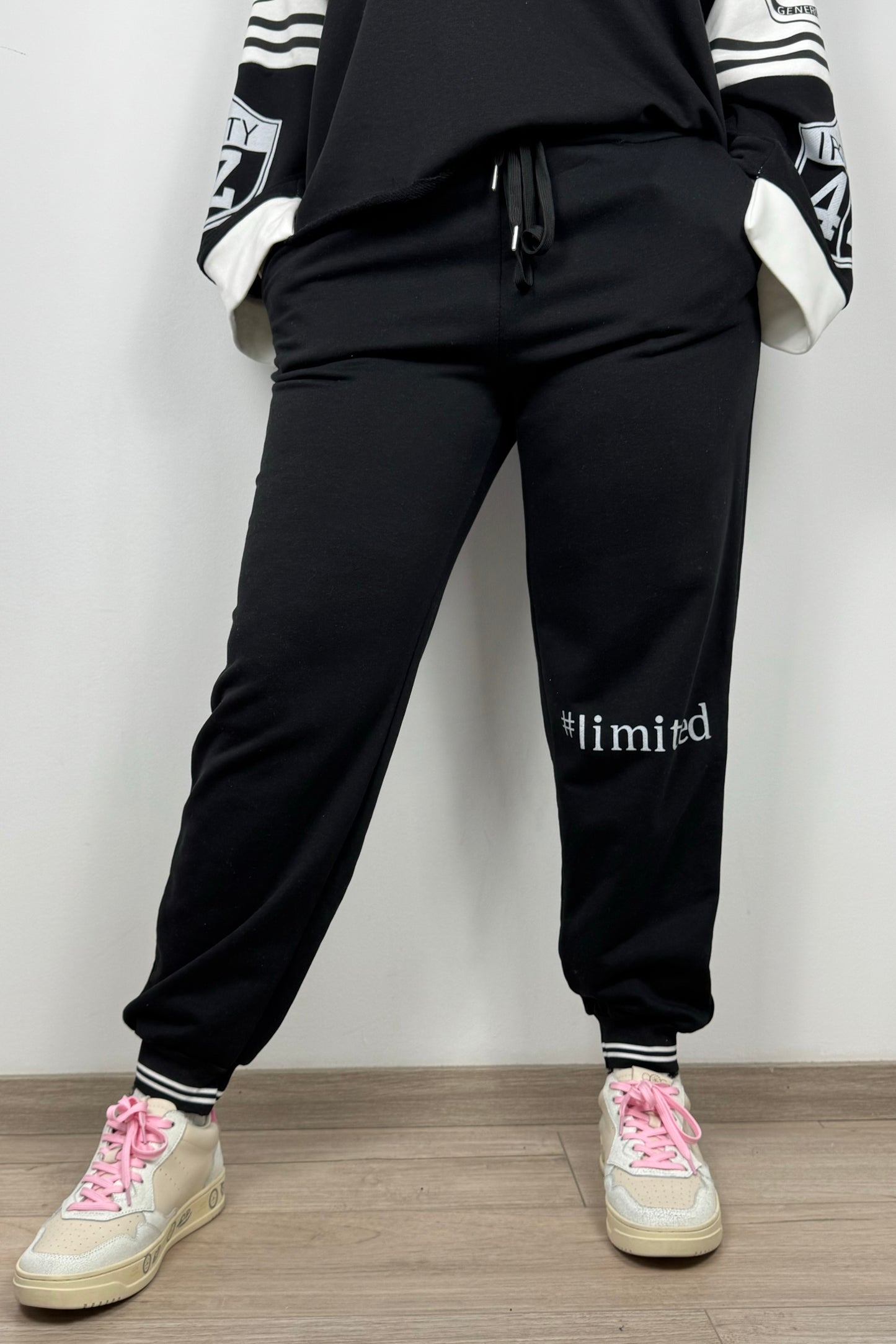 Schwarze Limited Edition Hose – modern & vielseitig