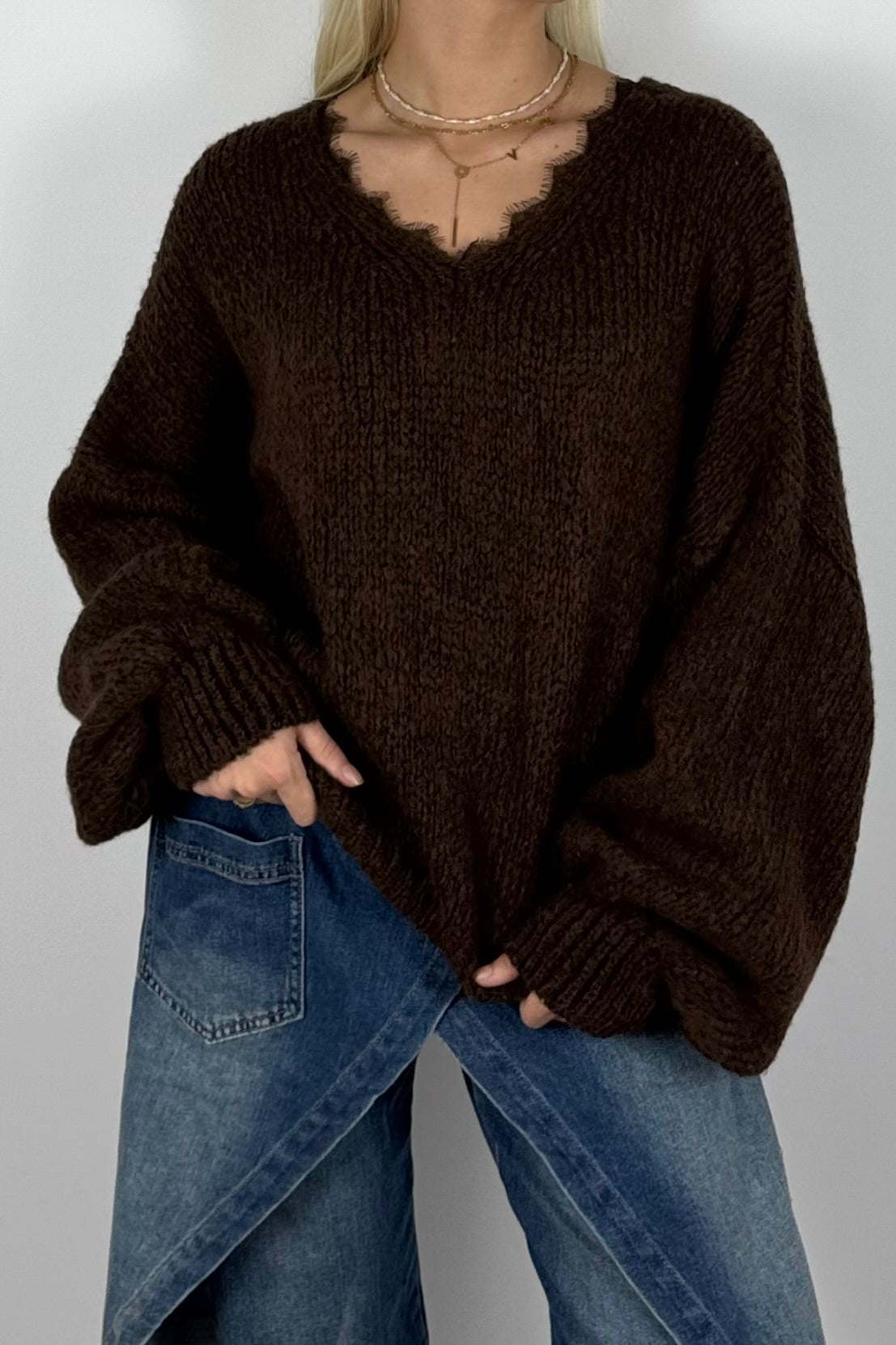 Damen Oversize Strickpullover mit V-Ausschnitt –Schoko