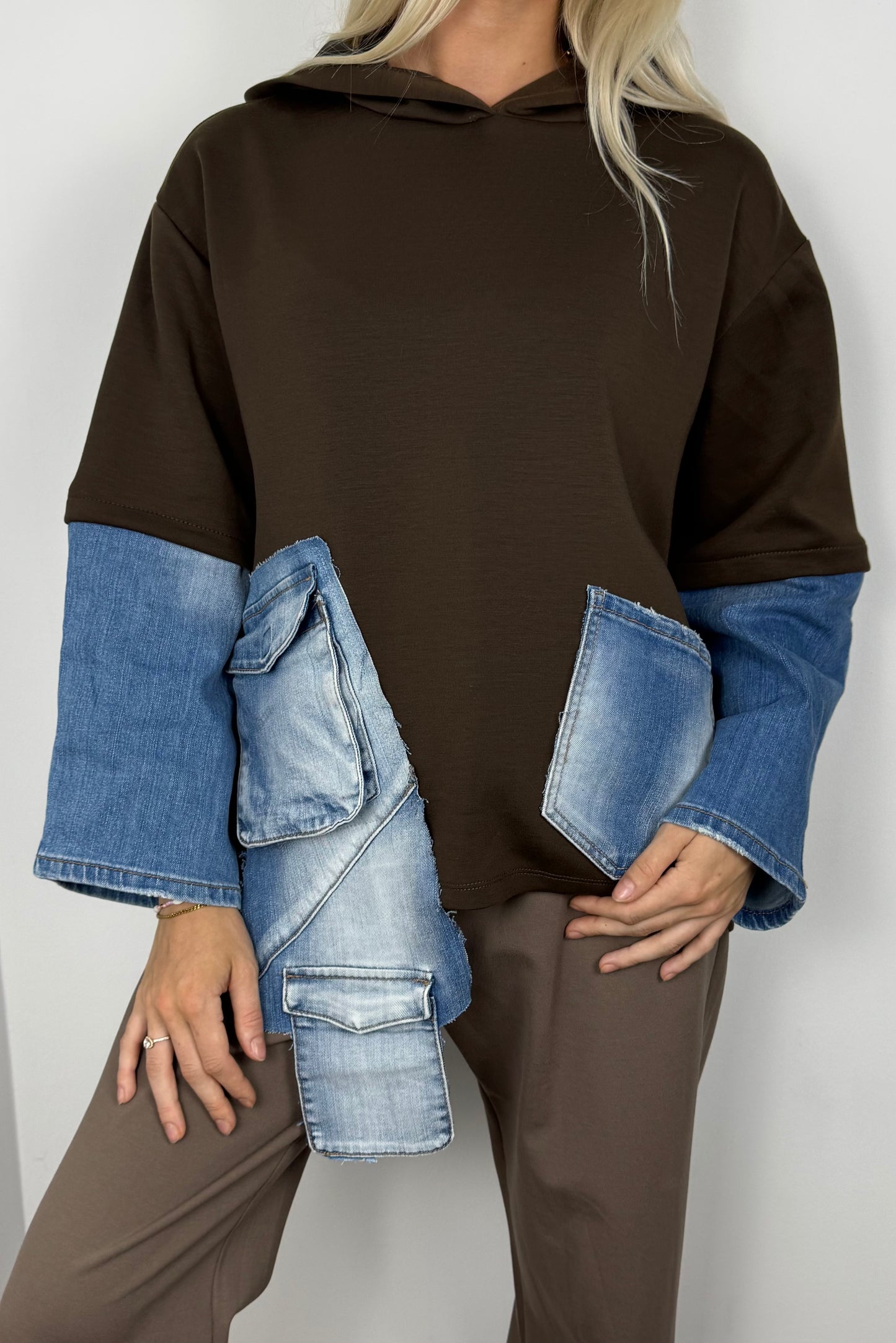Trendiger Damen-Pullover mit Jeans-Details-Choco