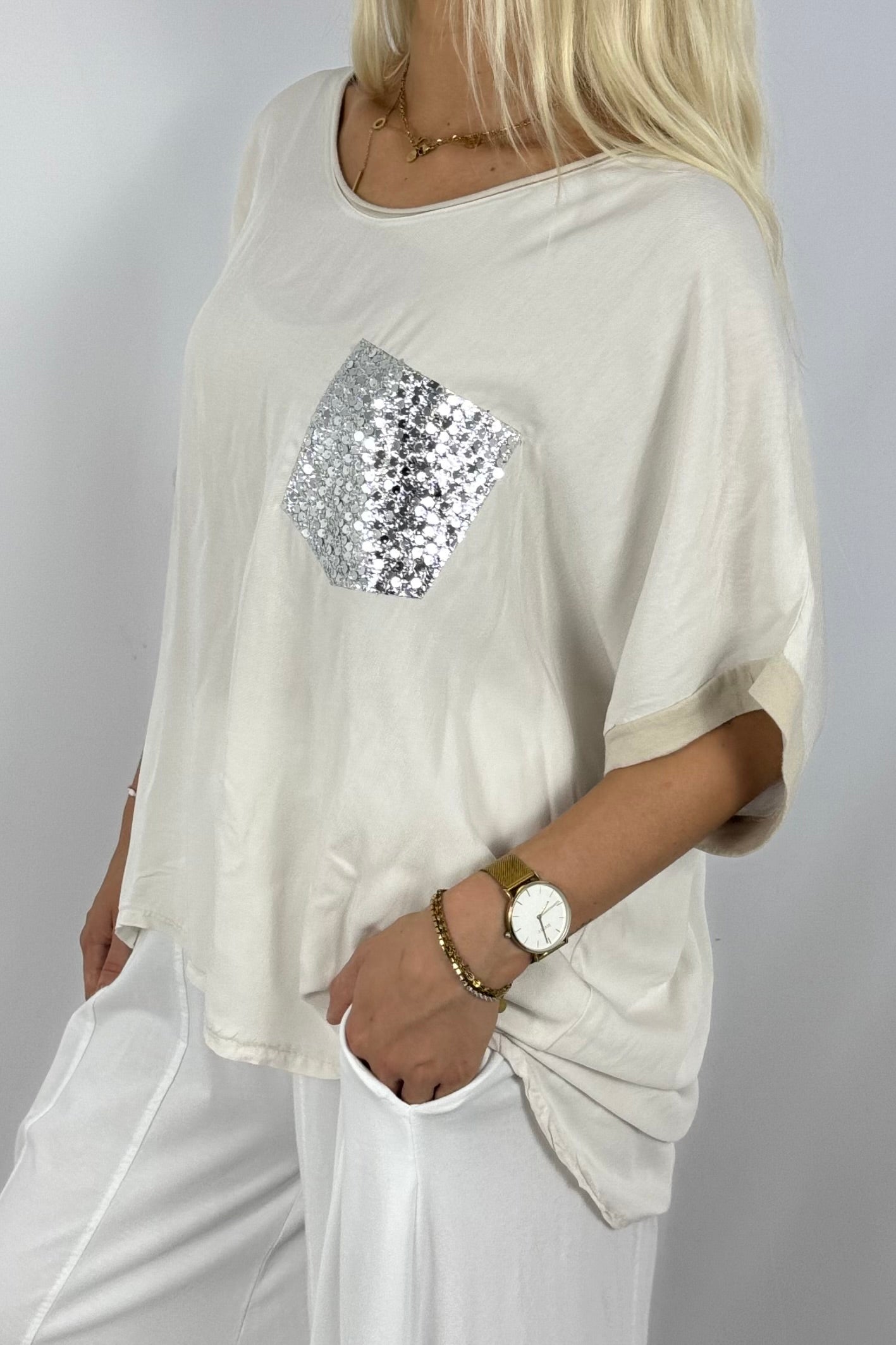 Oversize Shirt mit Pailletten-Brusttasche-Beige