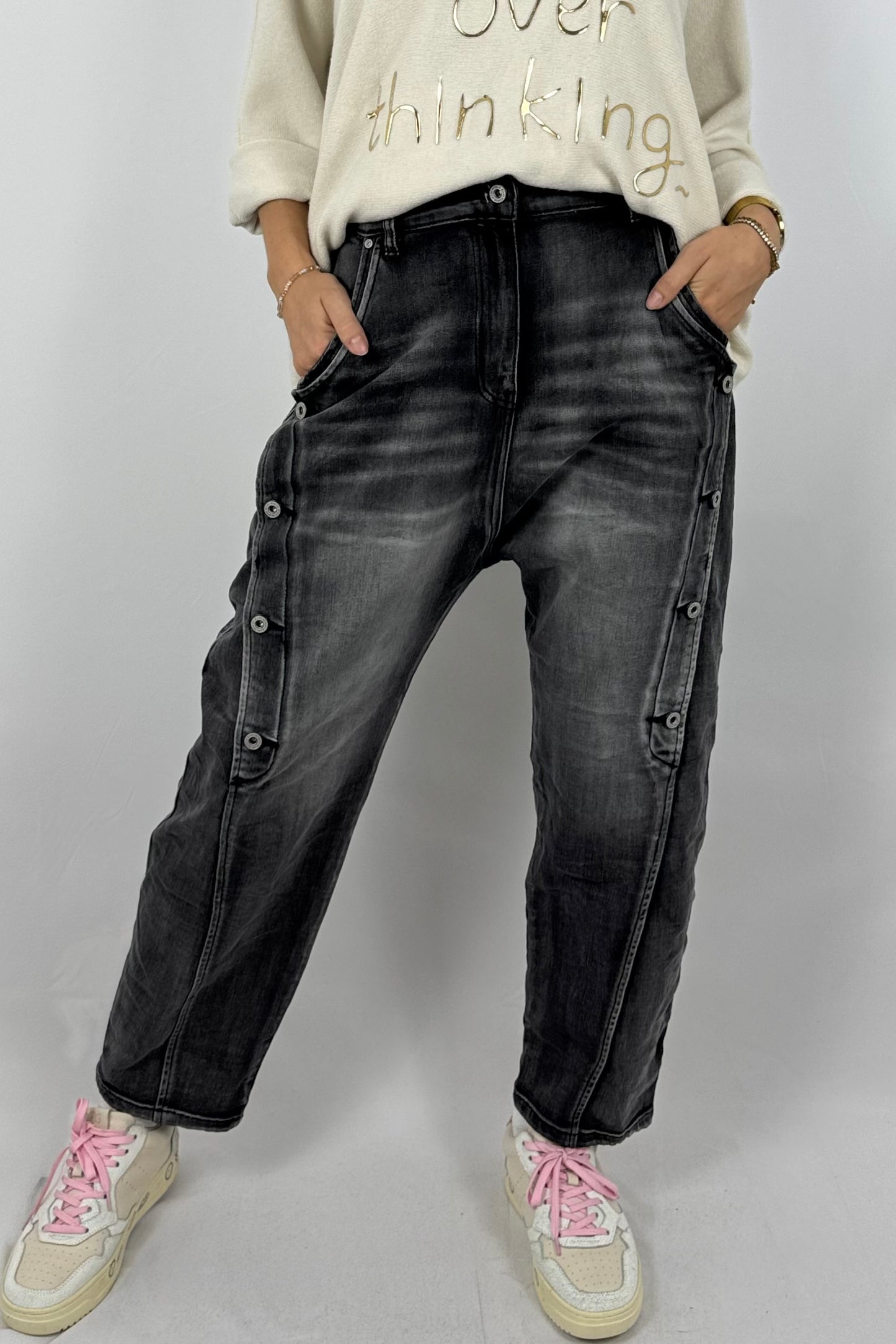 Damen Jeans mit Zierknöpfen