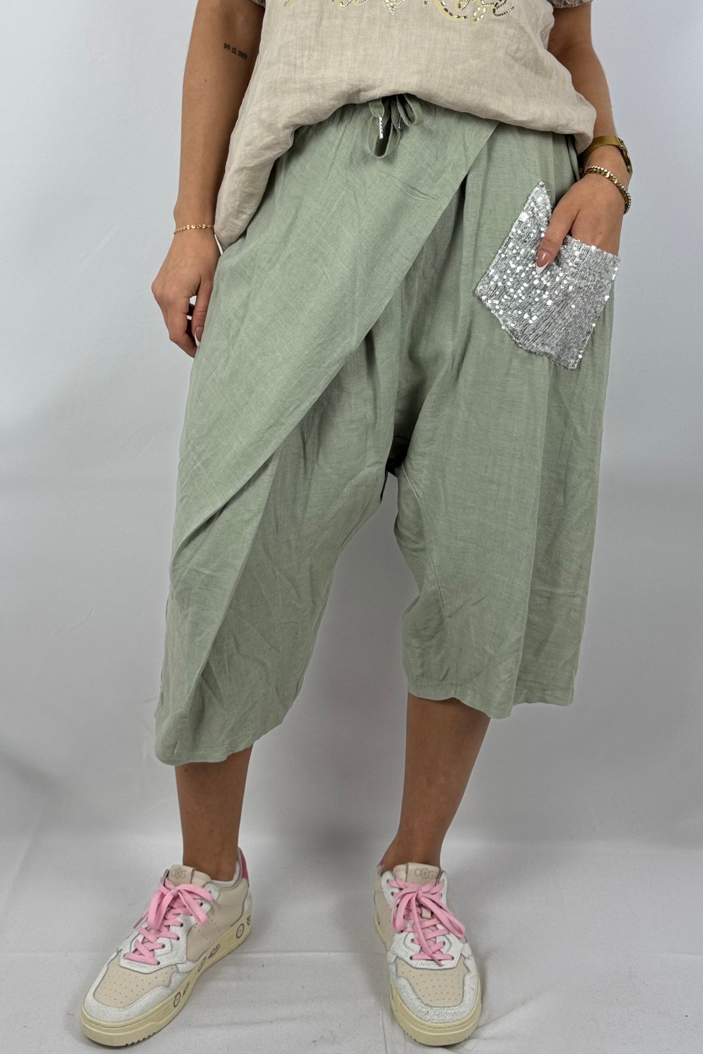 Leichte Wide-Leg-Hose mit Pailletten-Tasche-Khaki