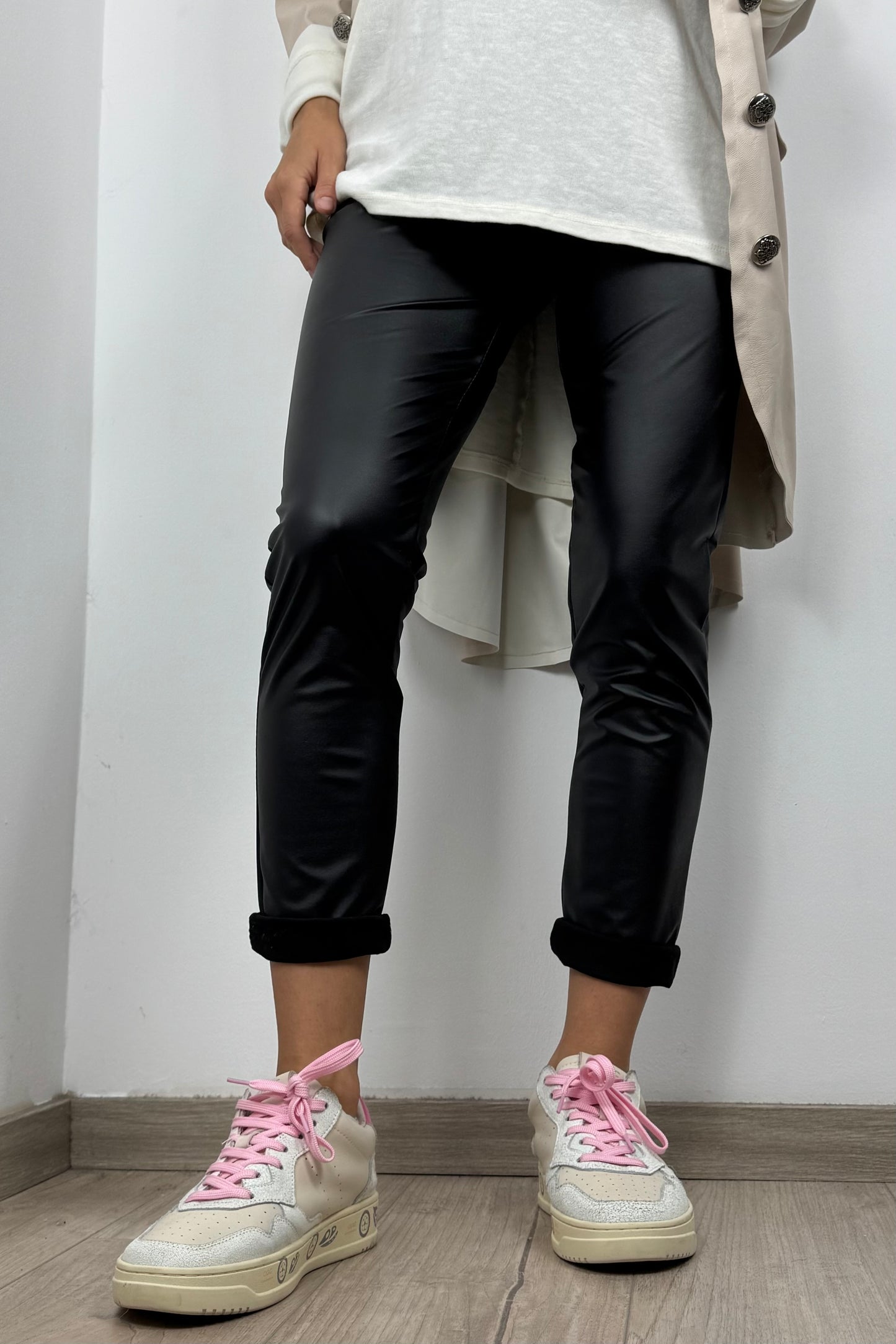 Stretch Leggings mit High-Waist Bund –Schwarz