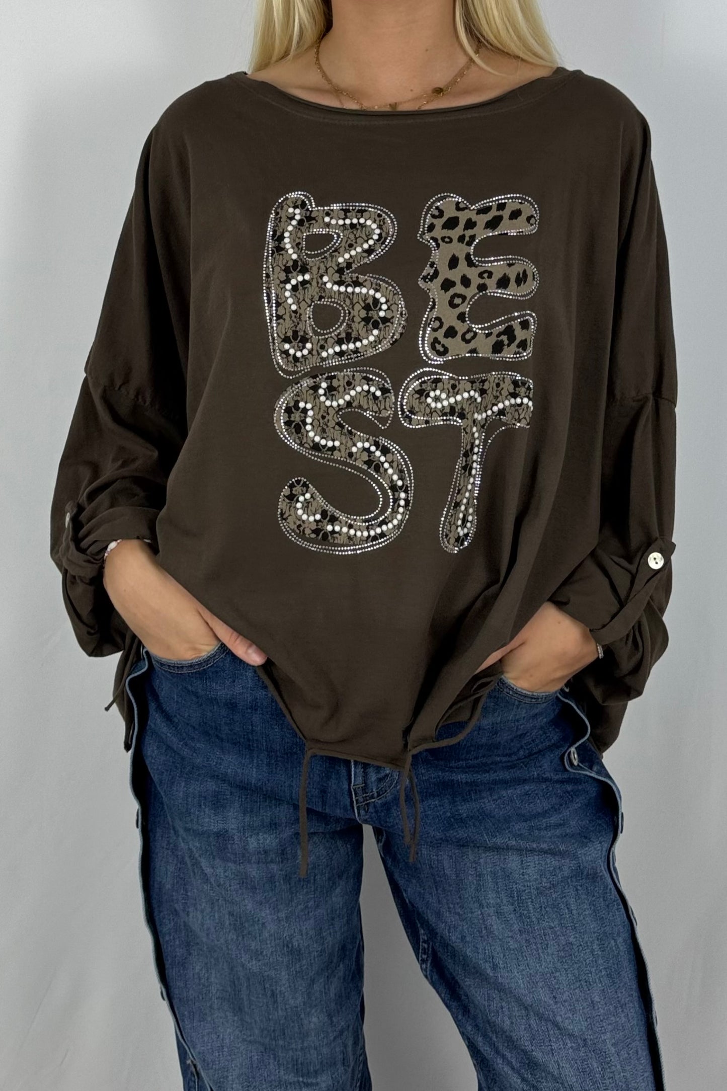 Oversize-Shirt „BEST“ mit Leo-Print und Strass-Details-Schoko