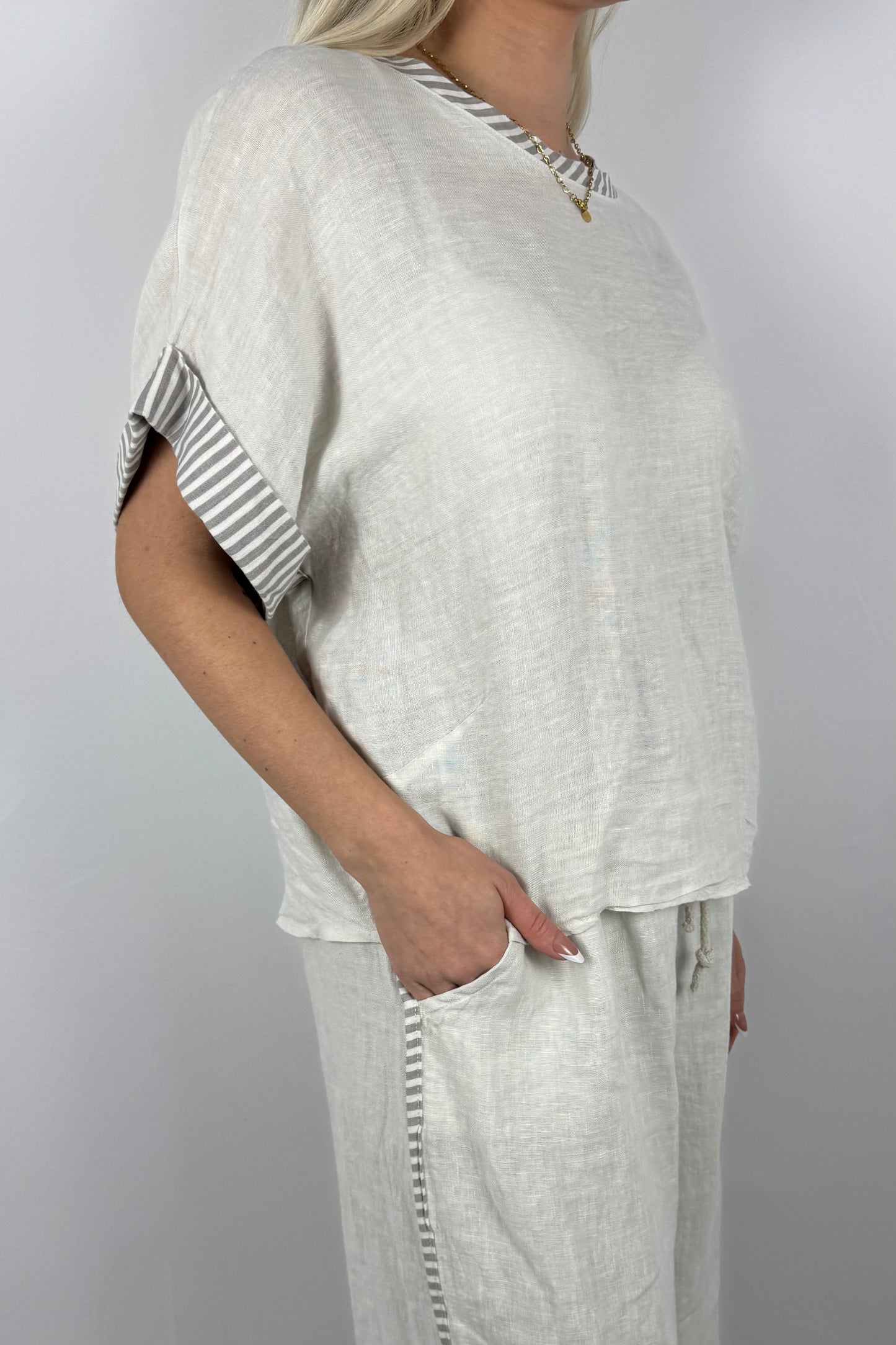 Leinen Shirt mit Streifen Detail-Beige