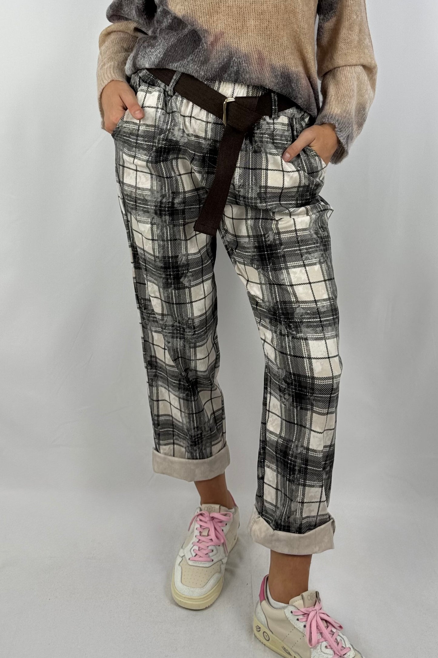 Damen Hose – Karomuster mit Gürtel-Schwarz
