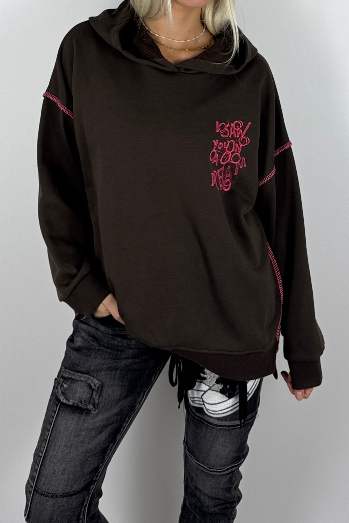 Damen-Hoodie mit Schriftprint und Ziernähten-Schoko