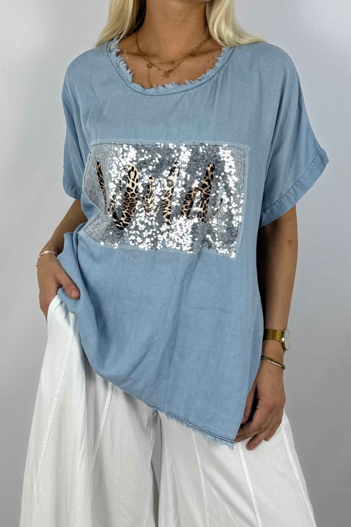 Oversize Tencel-Shirt „Wild“ mit Pailletten-Applikation-Hell blau