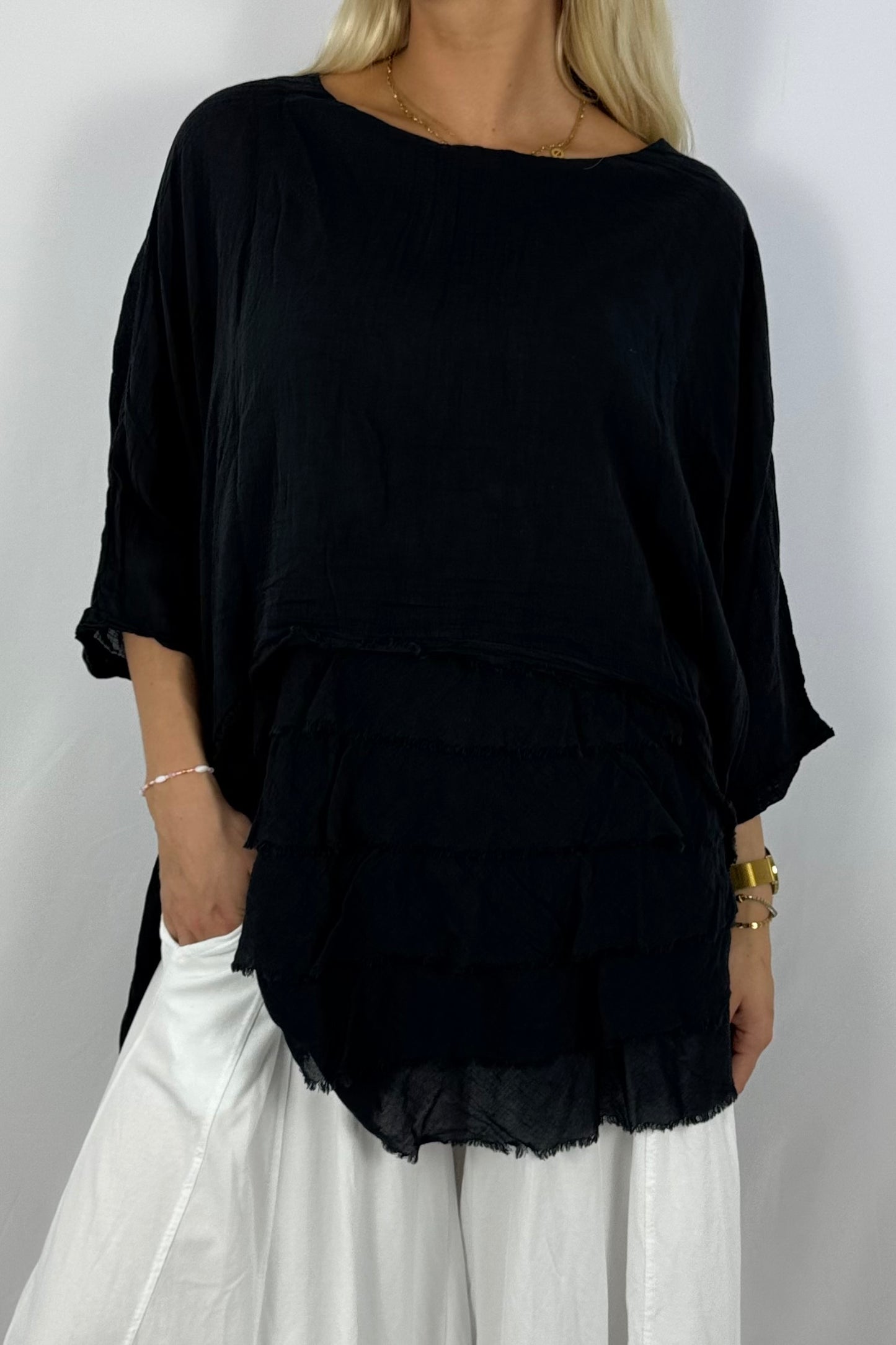Oversize Baumwollshirt mit Volant-Rückseite-Schwarz